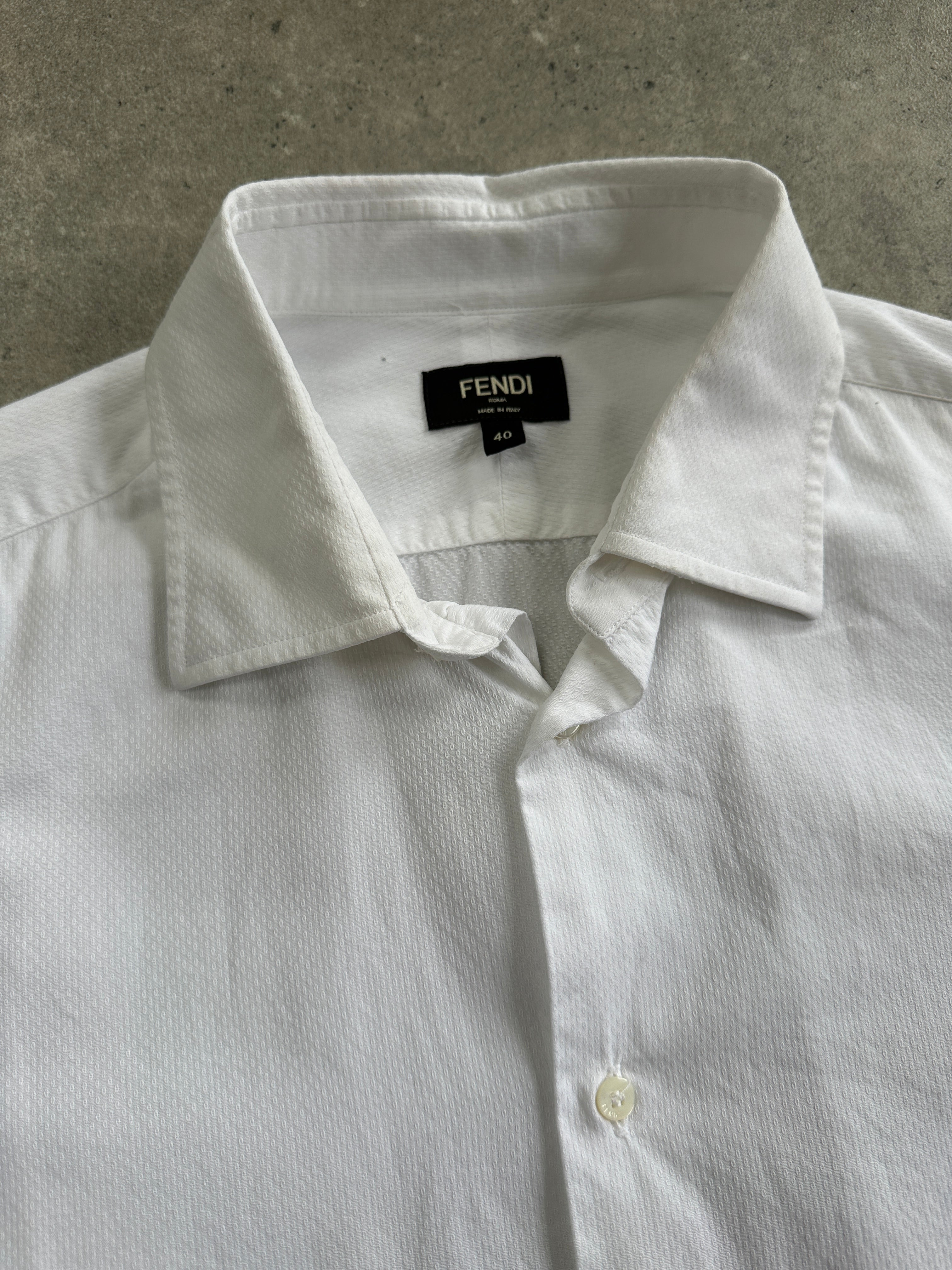 Fendi 00s pure cotton fitted dress shirt in white, men's size M, with classic collar and button-front design.
