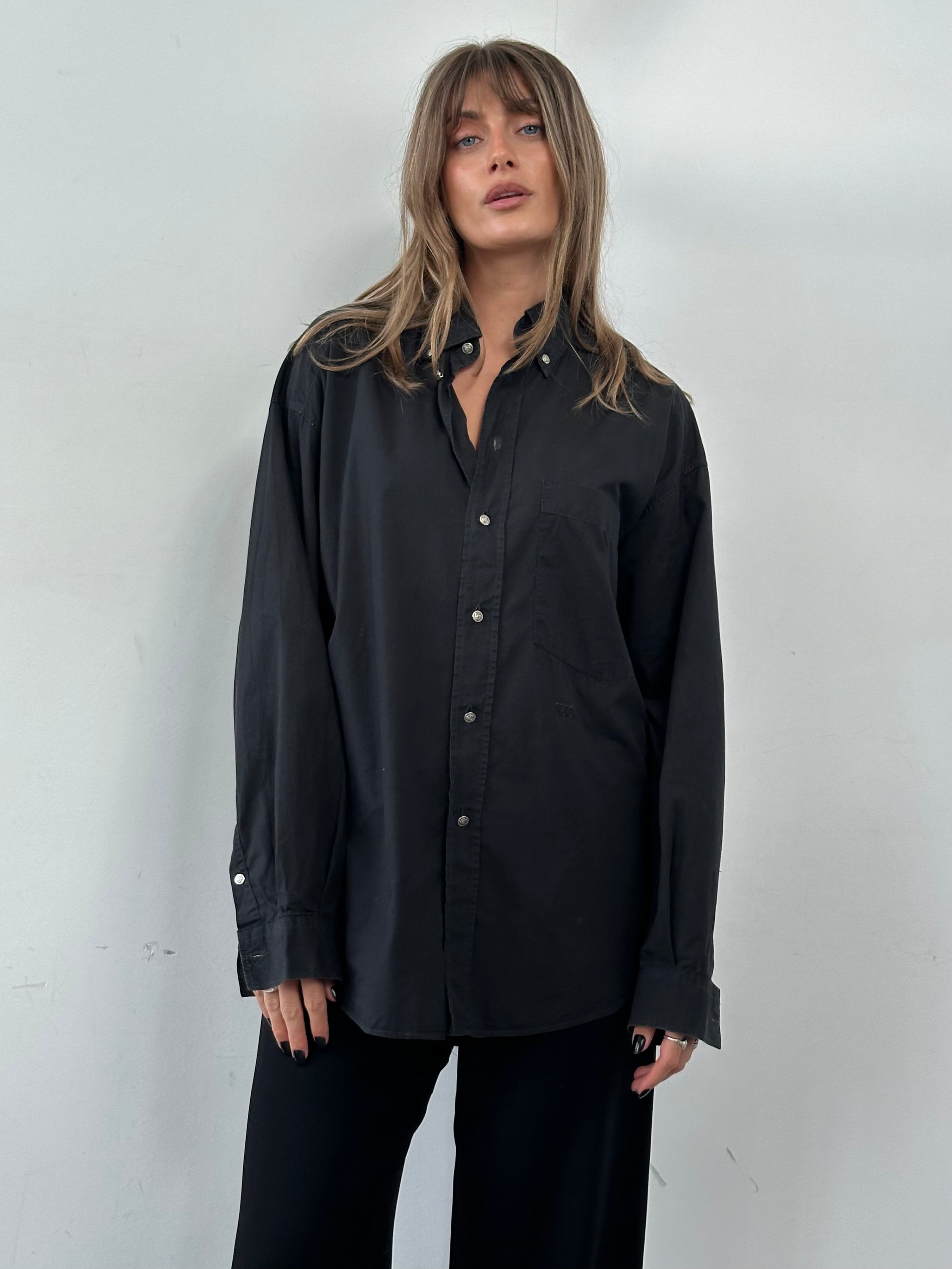 Versace Pure Cotton Medusa Head shirt in XL, featuring the iconic Medusa logo on a stylish casual shirt.