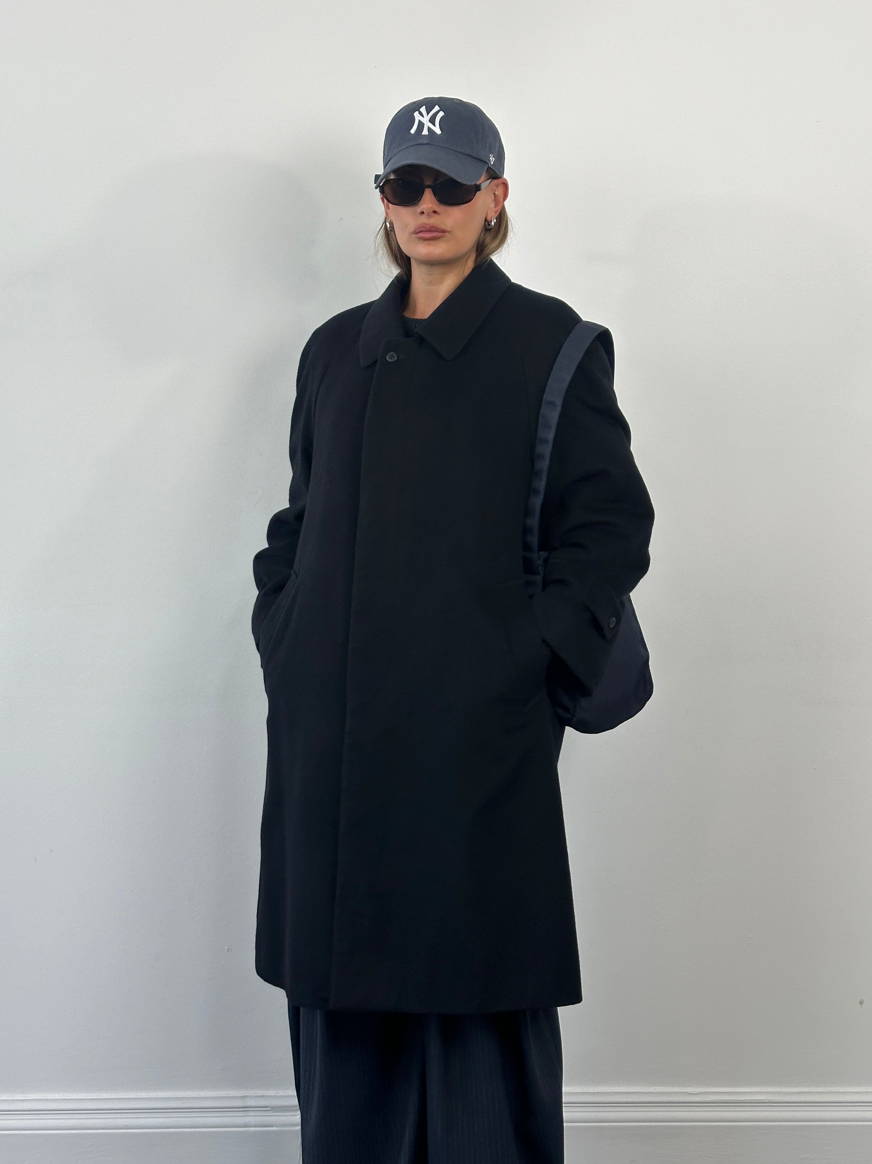 Givenchy 1990s pure wool coat with concealed placket in XL, featuring a classic tailored design and neutral color.