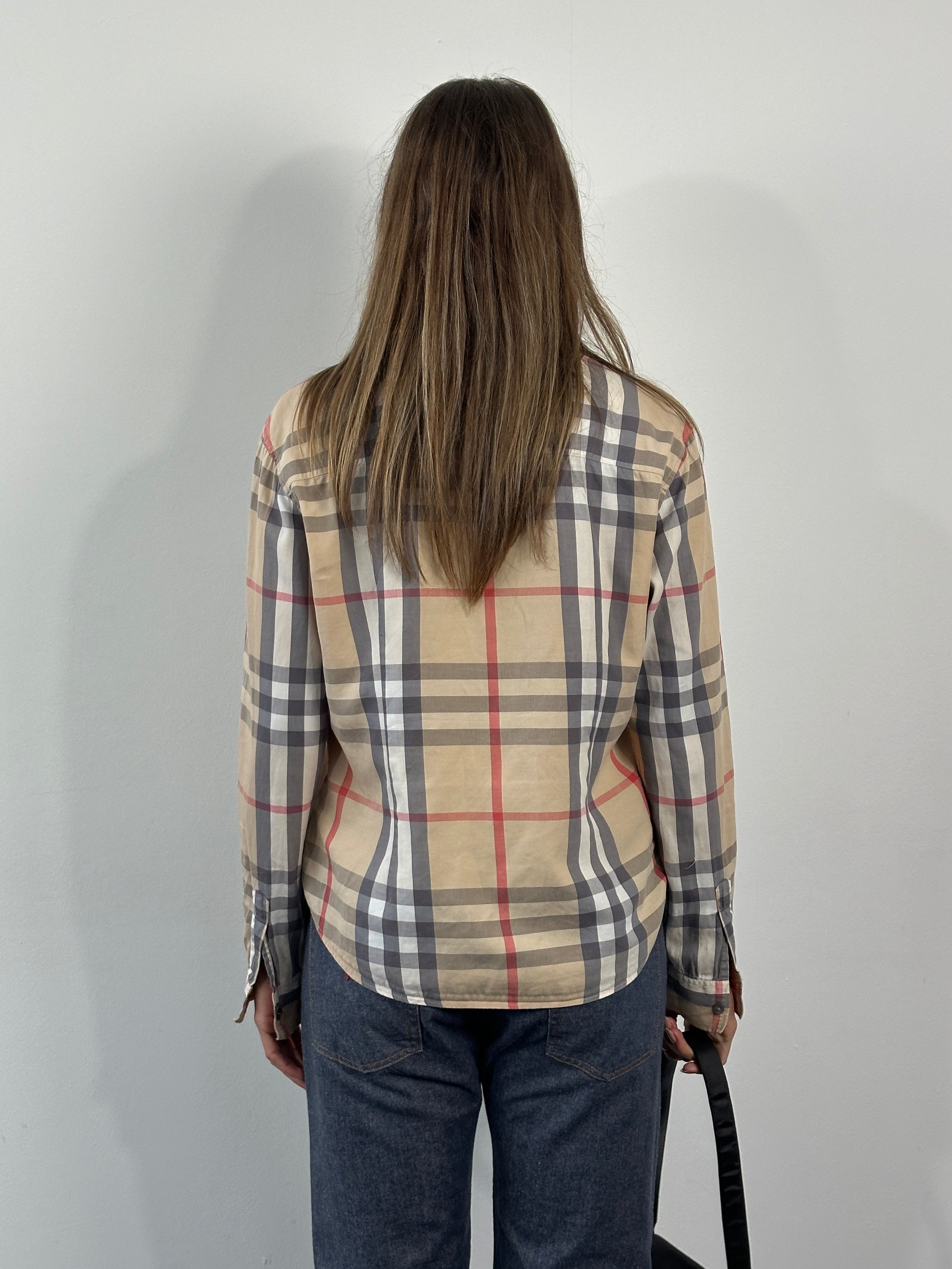 Burberry London 2000s Nova Check cotton shirt in size M, featuring classic plaid pattern and button-down design.