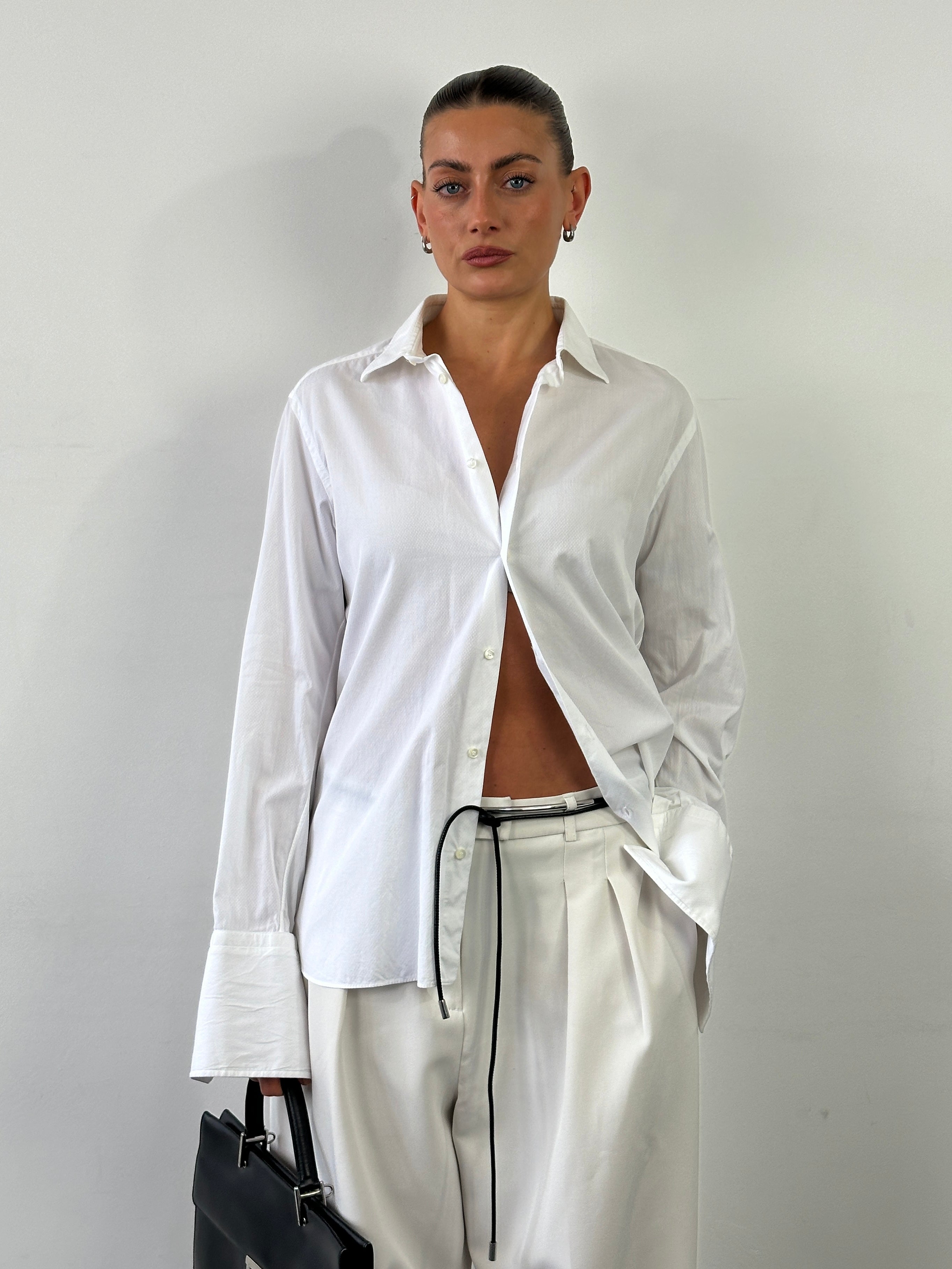 Fendi 00s pure cotton fitted dress shirt in white, tailored fit, with classic collar and button-front design.