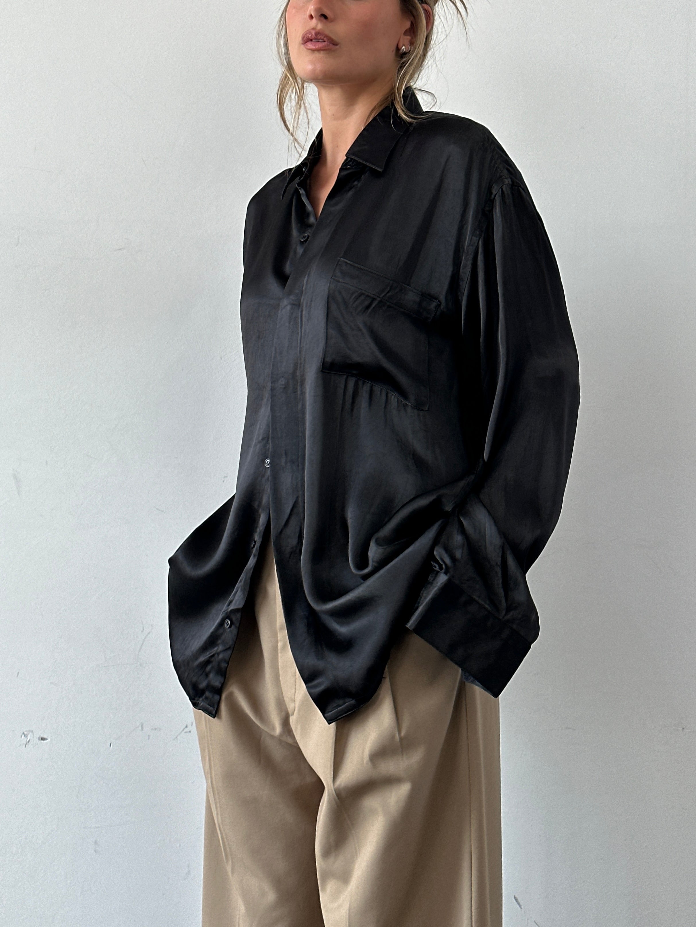 Vintage satin relaxed fit shirt with concealed placket in XXL size, featuring smooth fabric and classic design.