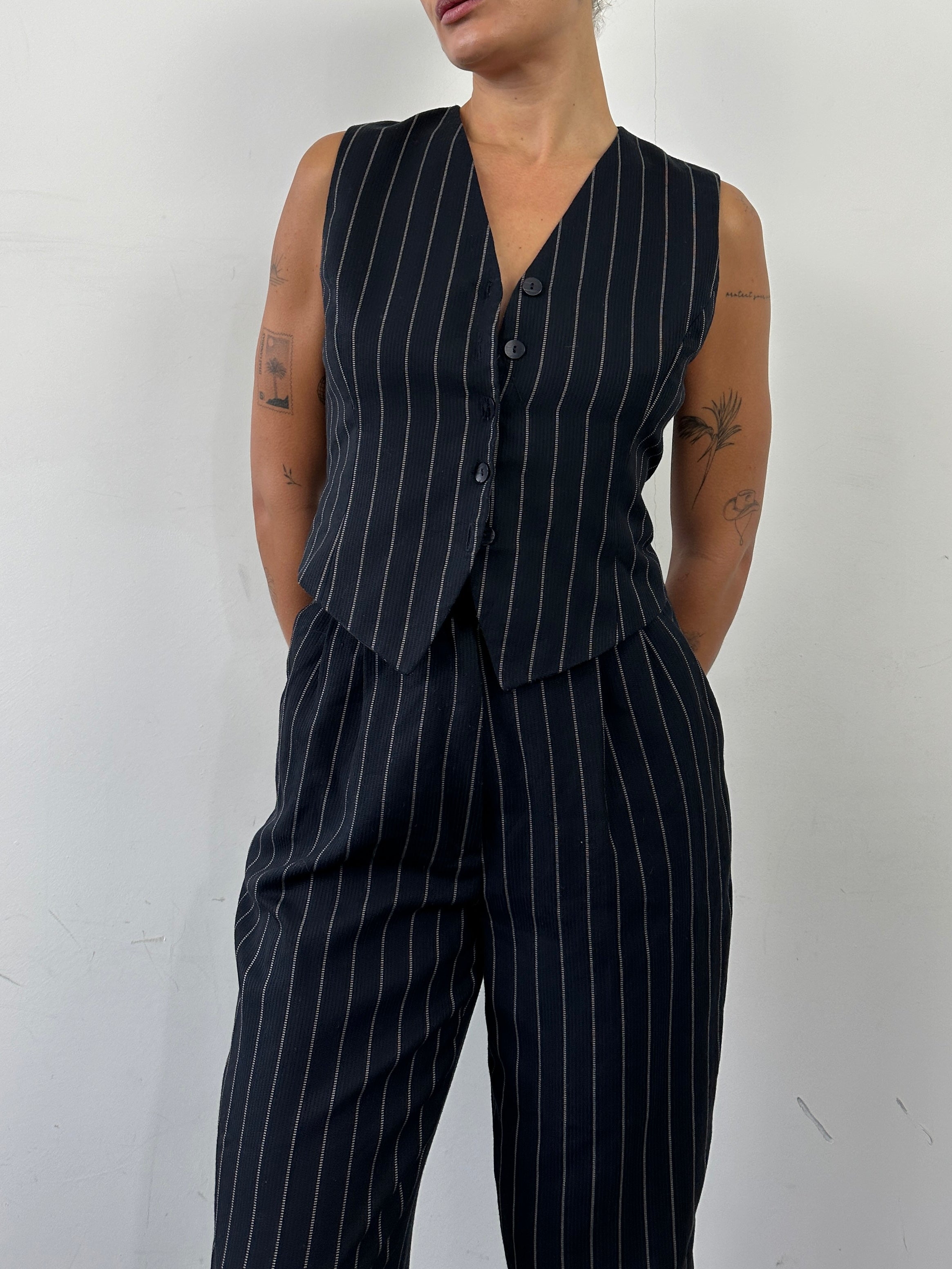 Vintage British vintage pinstripe two-piece waistcoat and trouser set, tailored fit, classic pinstripe pattern, M size.