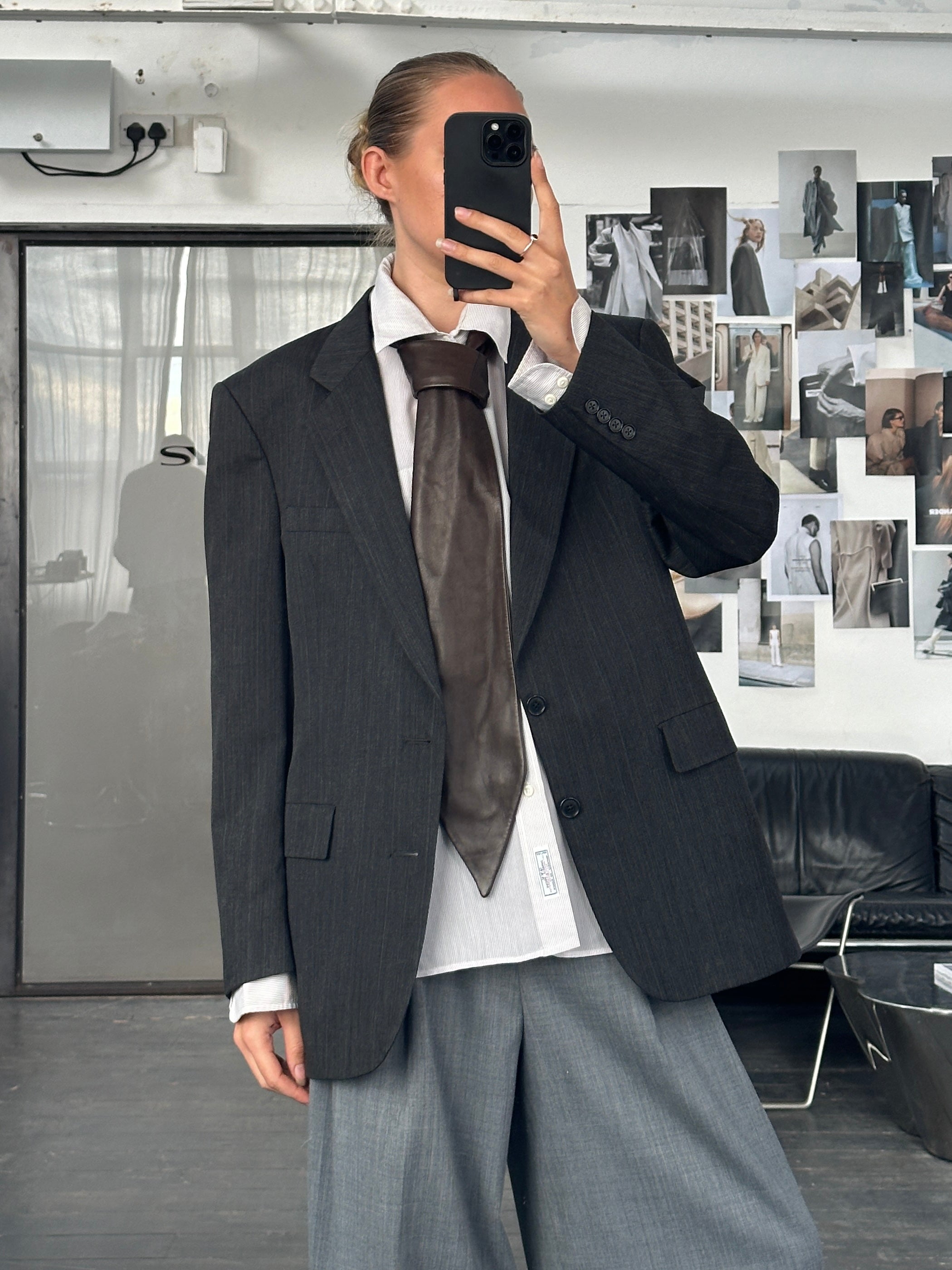 Christian Dior Monsieur 1990s pure wool single-breasted blazer in size 41R/L, tailored fit with classic design and neutral color.