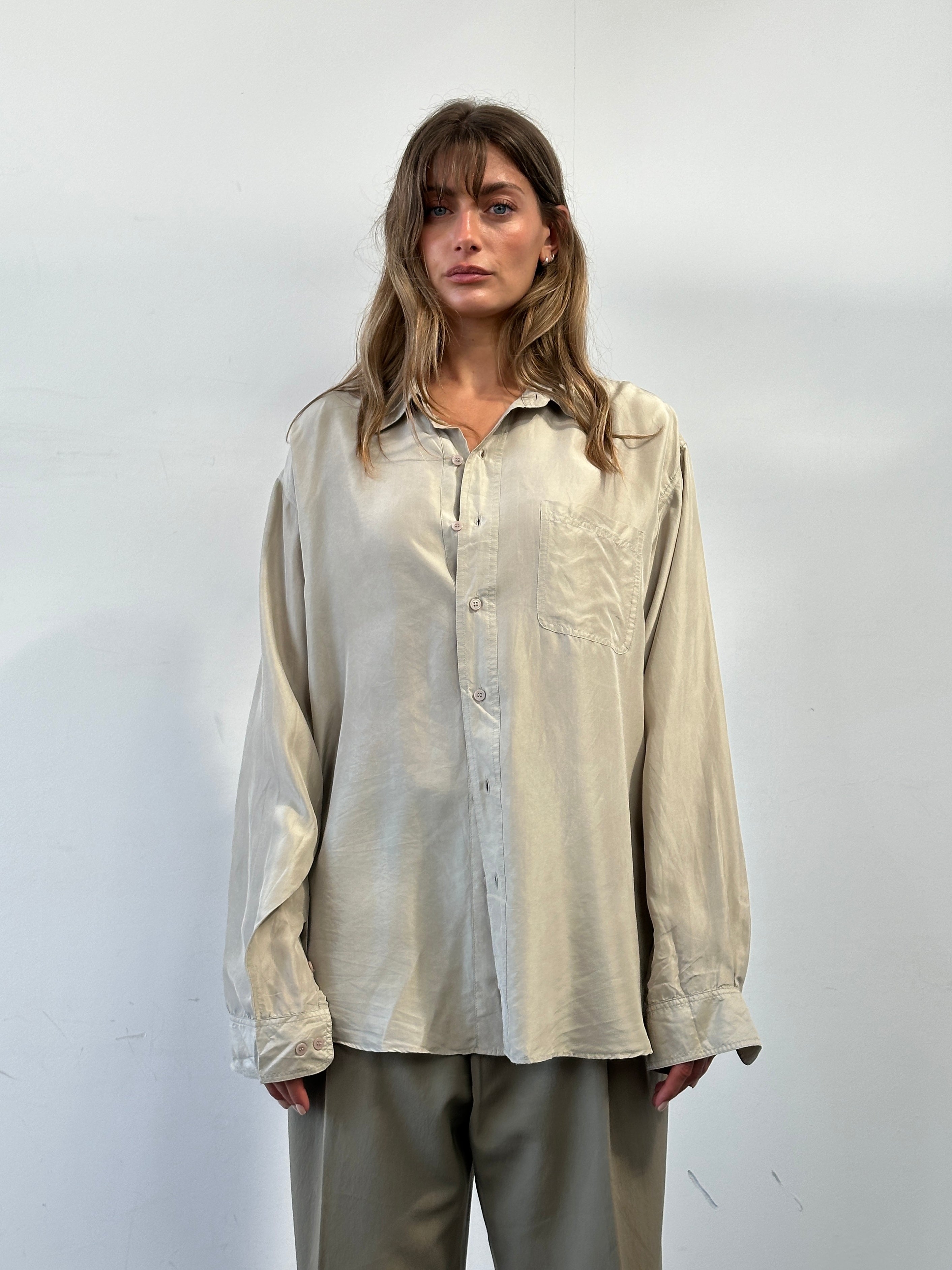 Vintage pure silk relaxed shirt in XL/XXL, featuring a soft, flowing fabric and casual fit, displayed on a hanger.
