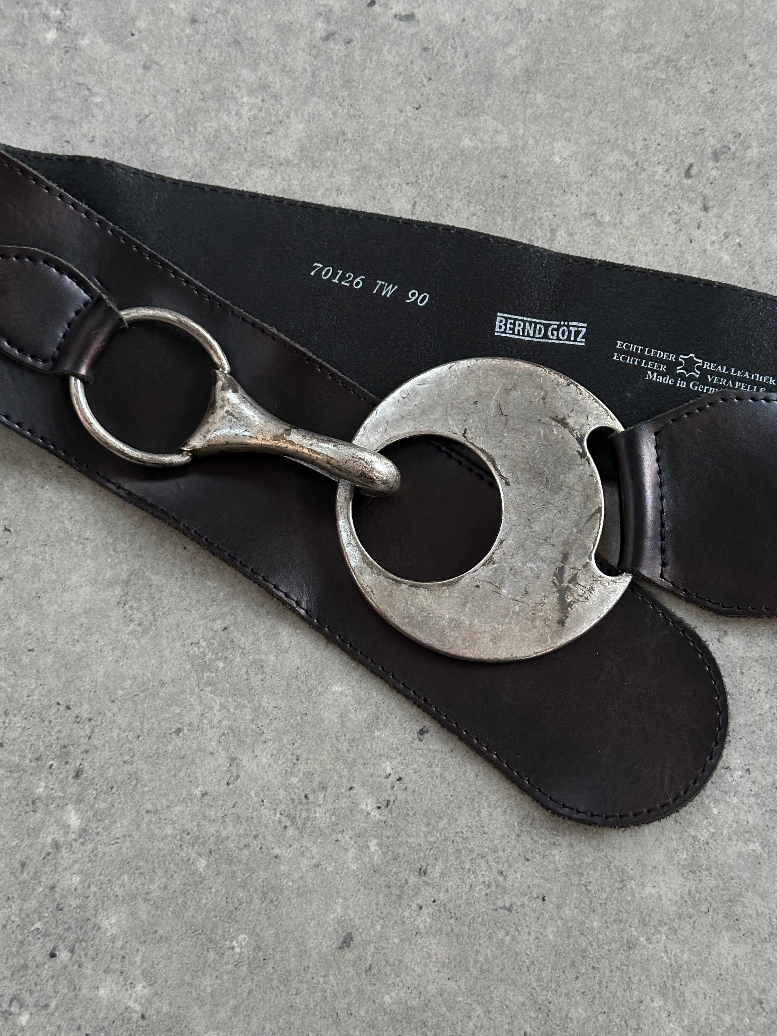 Vintage 1990s chunky leather belt with woven design, brown color, and metal buckle, size W36, showcased on a plain background.