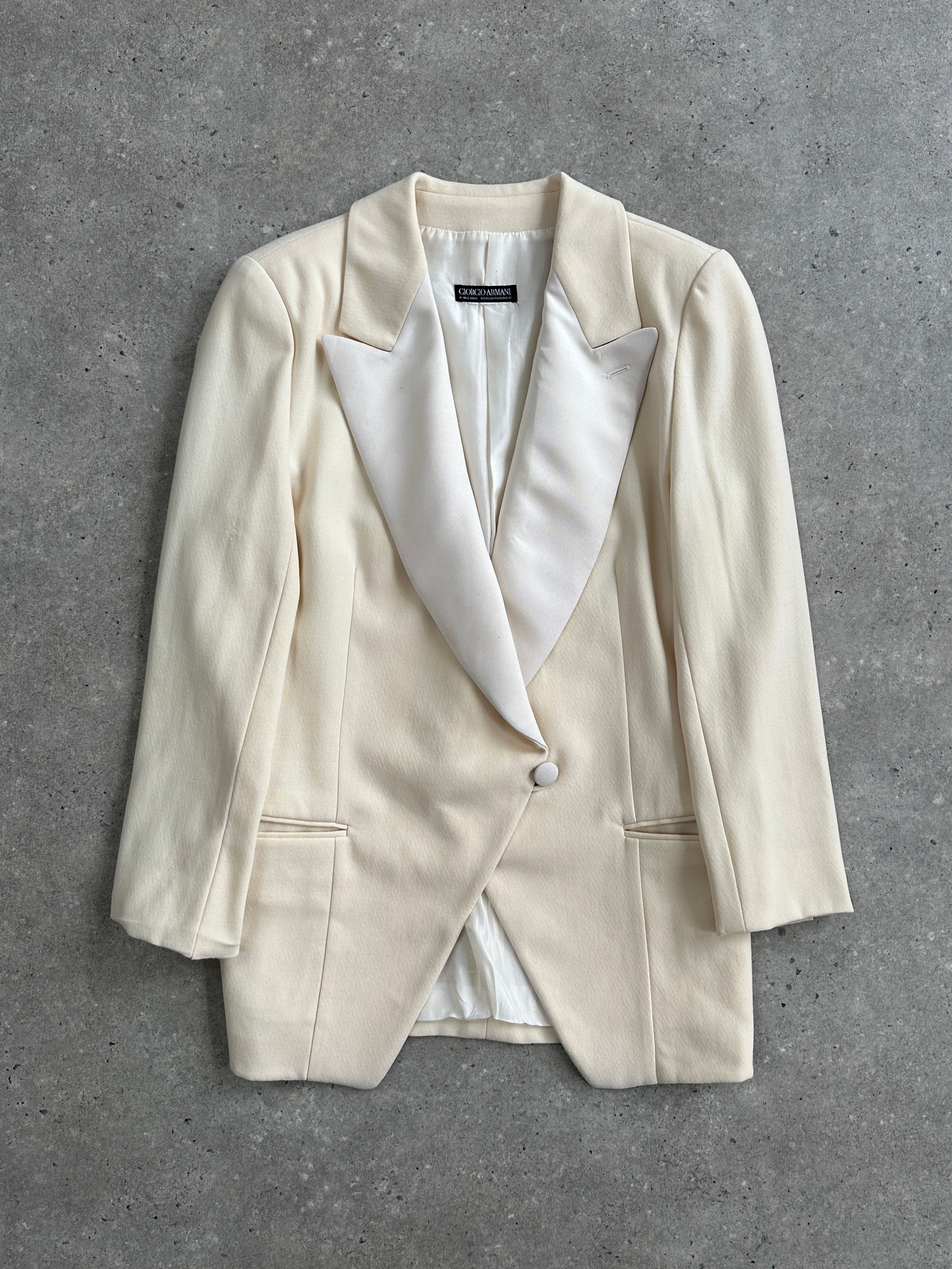 Giorgio Armani 1980s wool satin tuxedo blazer in black, tailored fit, classic lapel, formal style, size S/M.
