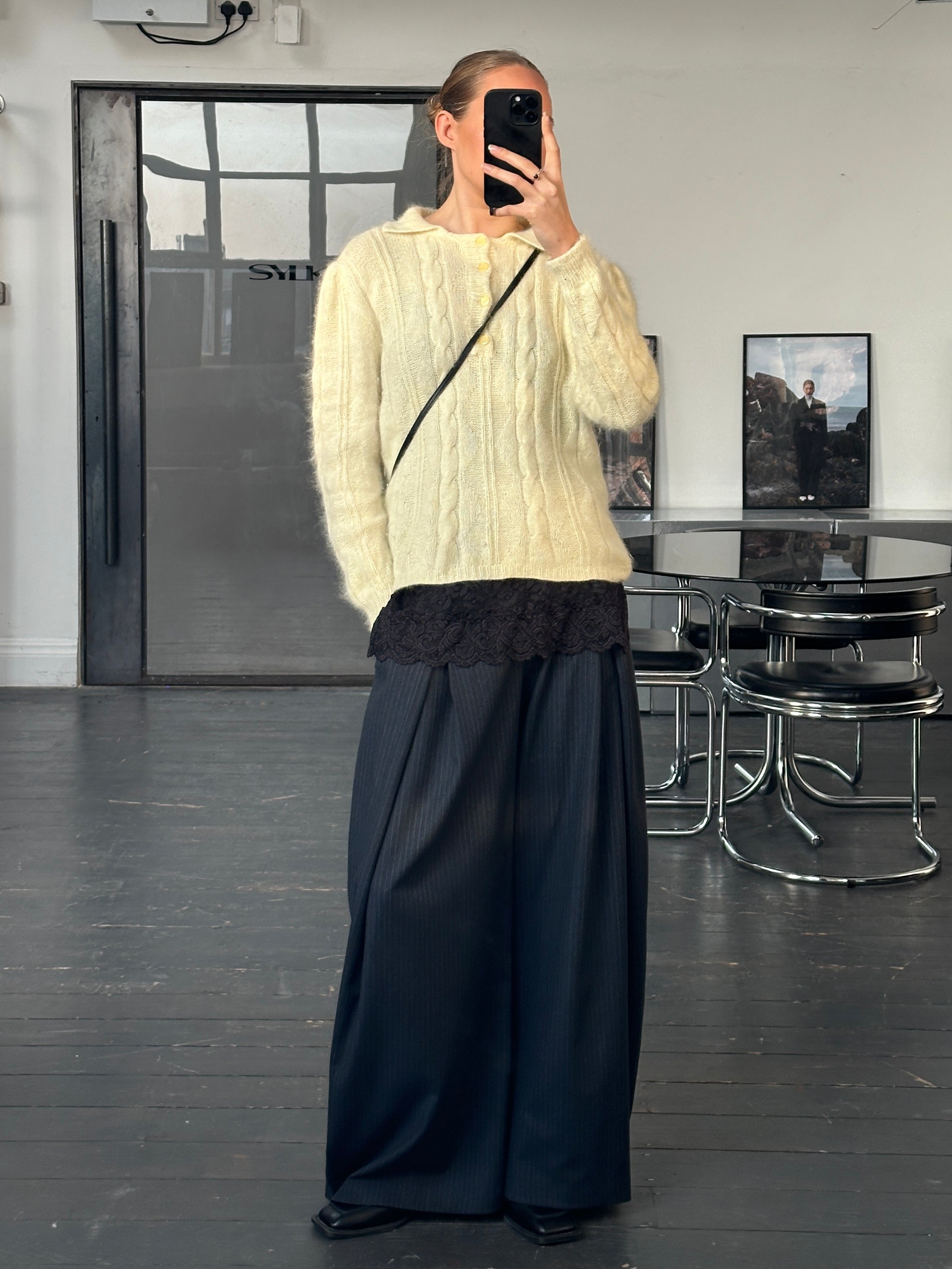 Vintage 1980s mohair knitted polo jumper in size M, featuring a classic design and soft textured fabric.