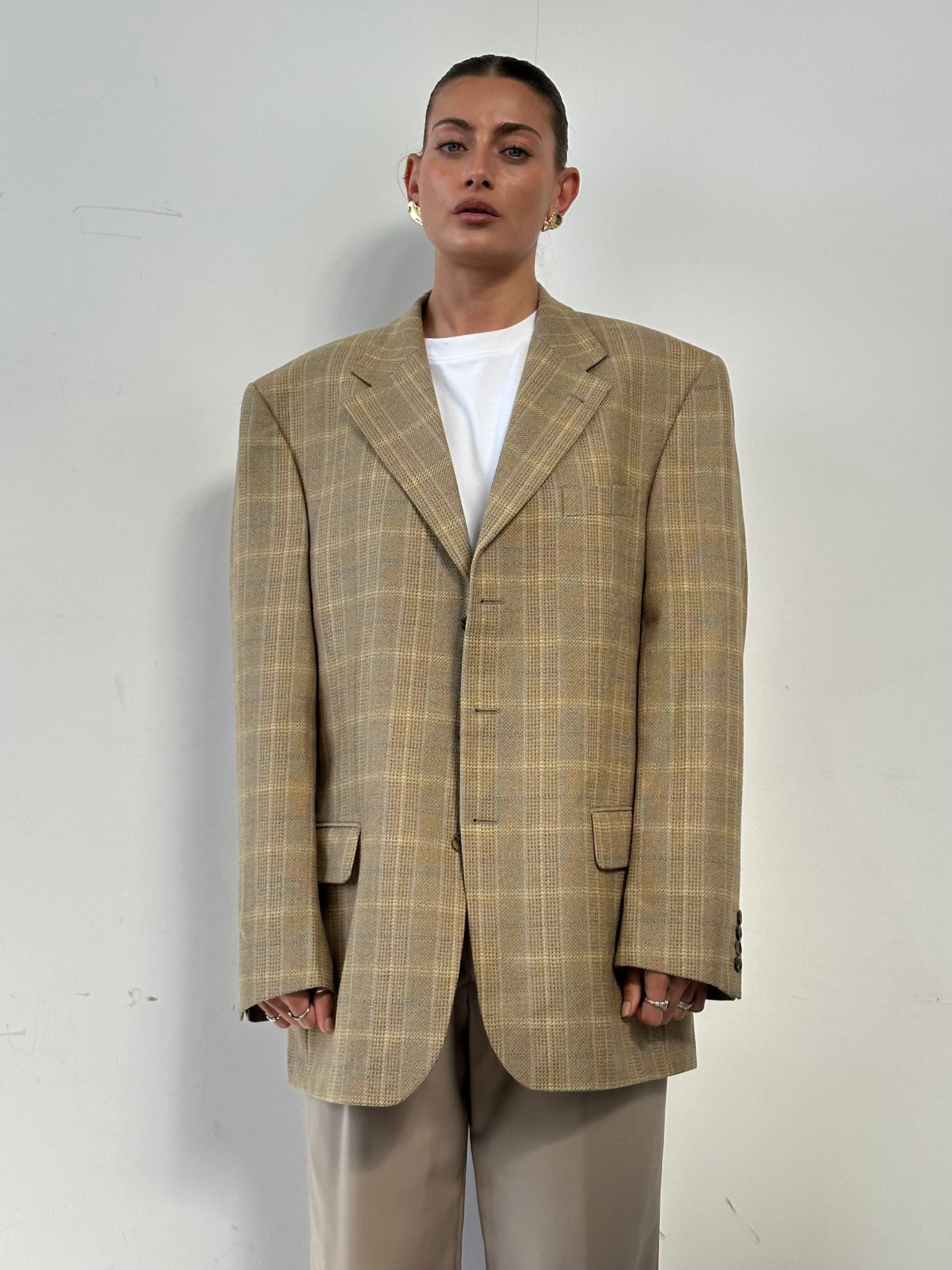 Yves Saint Laurent Pour Homme pure wool check blazer in XXL, featuring a classic tailored fit and stylish pattern.