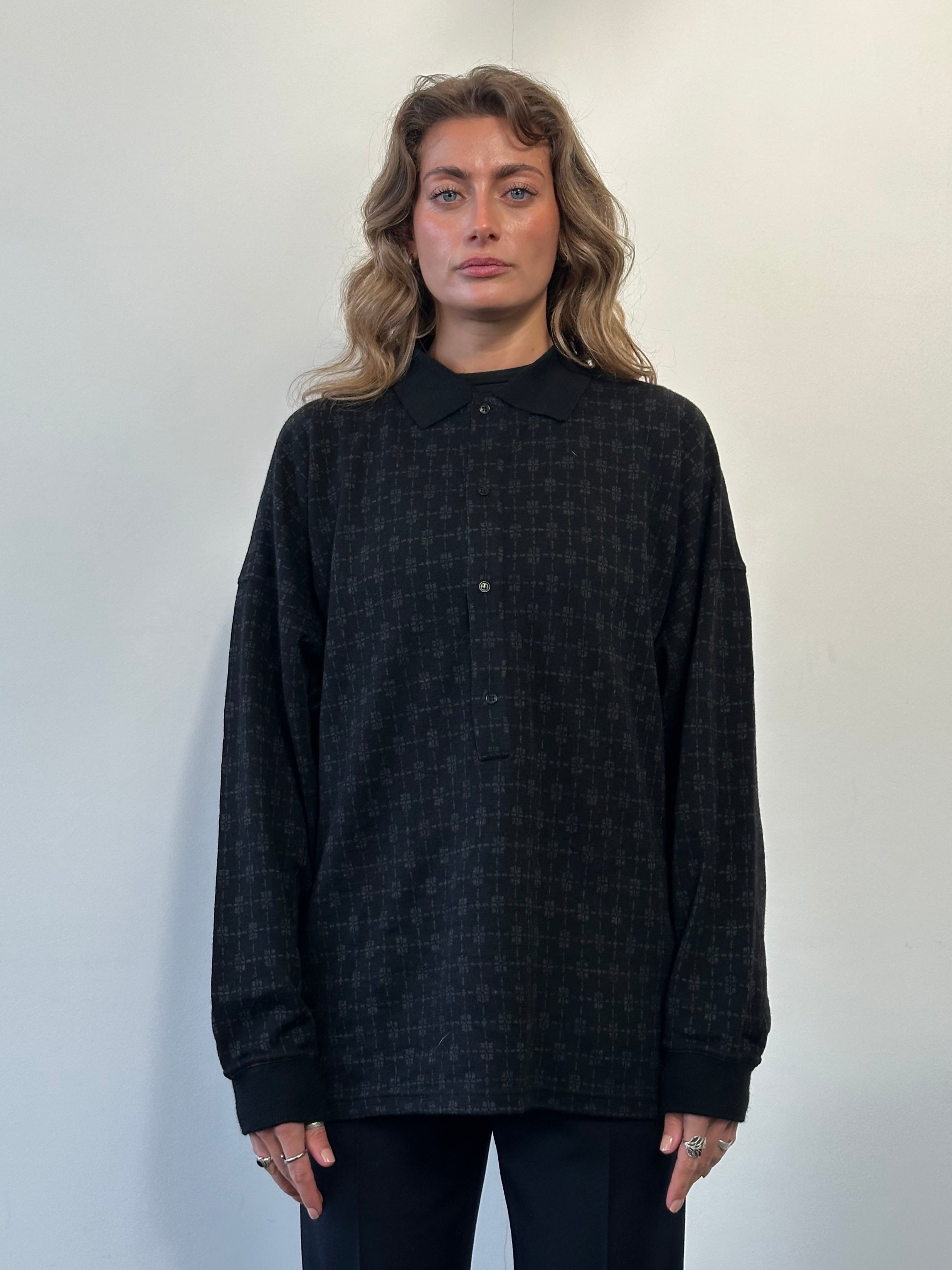 Gianni Versace 80s-90s pure wool print polo jumper in XL, featuring bold patterns and classic Versace design.