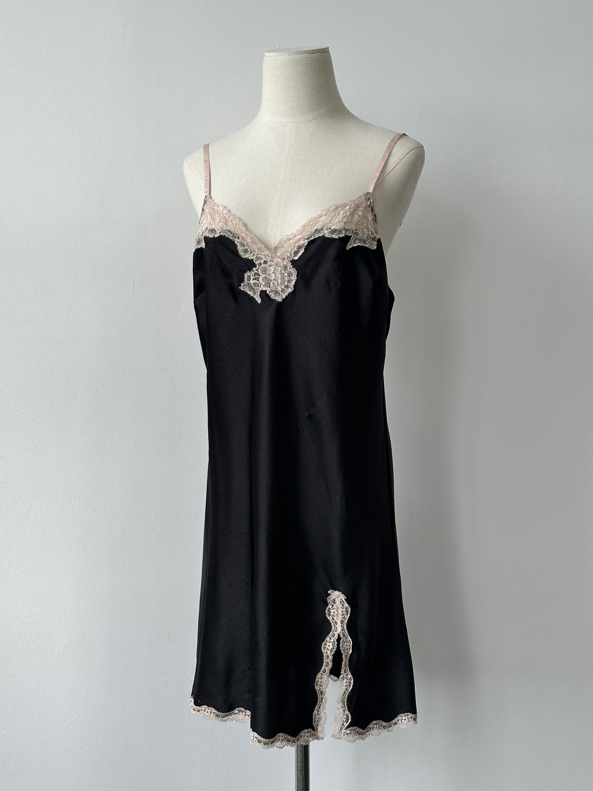 Victoria's Secret 2000s Satin Lace Mini Slip Dress - L