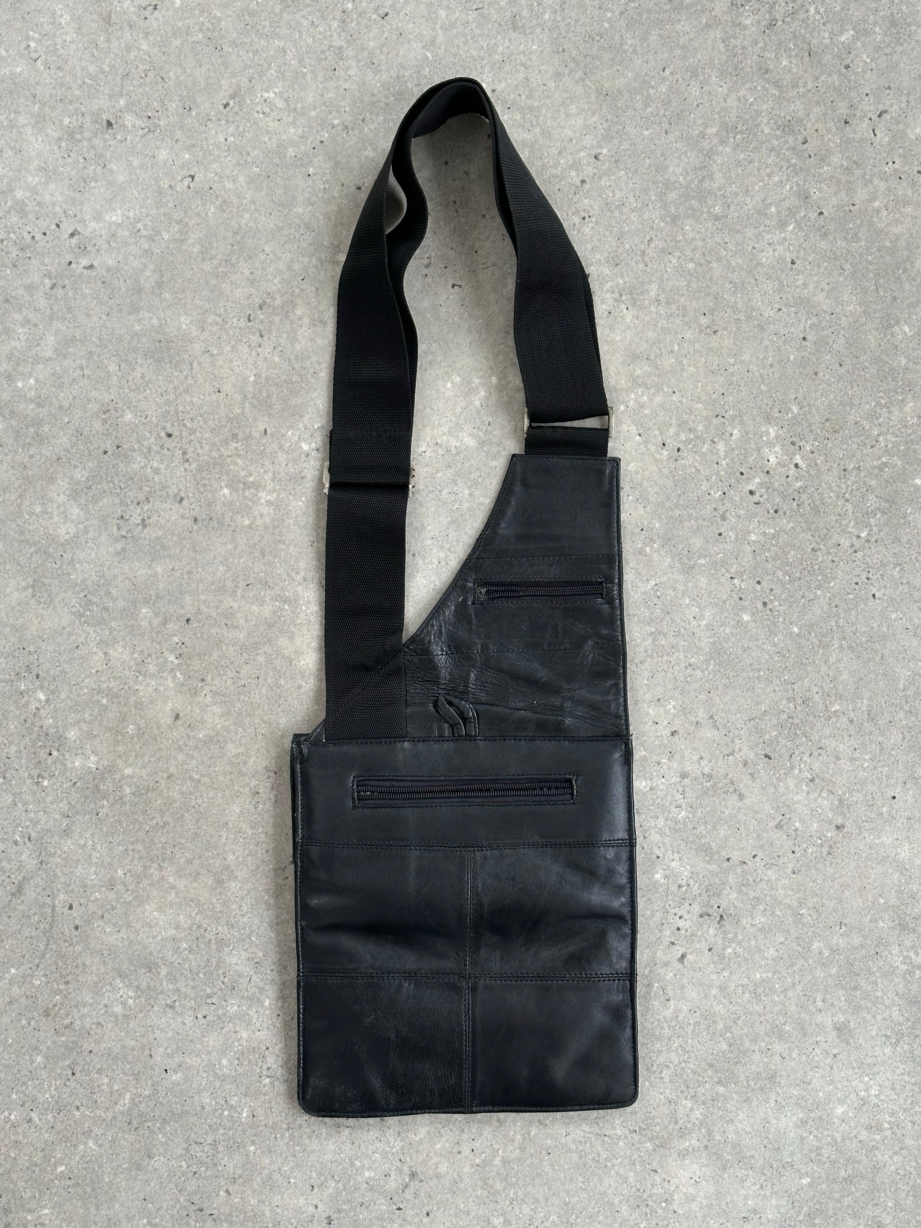 Vintage 1990s Flat Leather Crossbody Bag