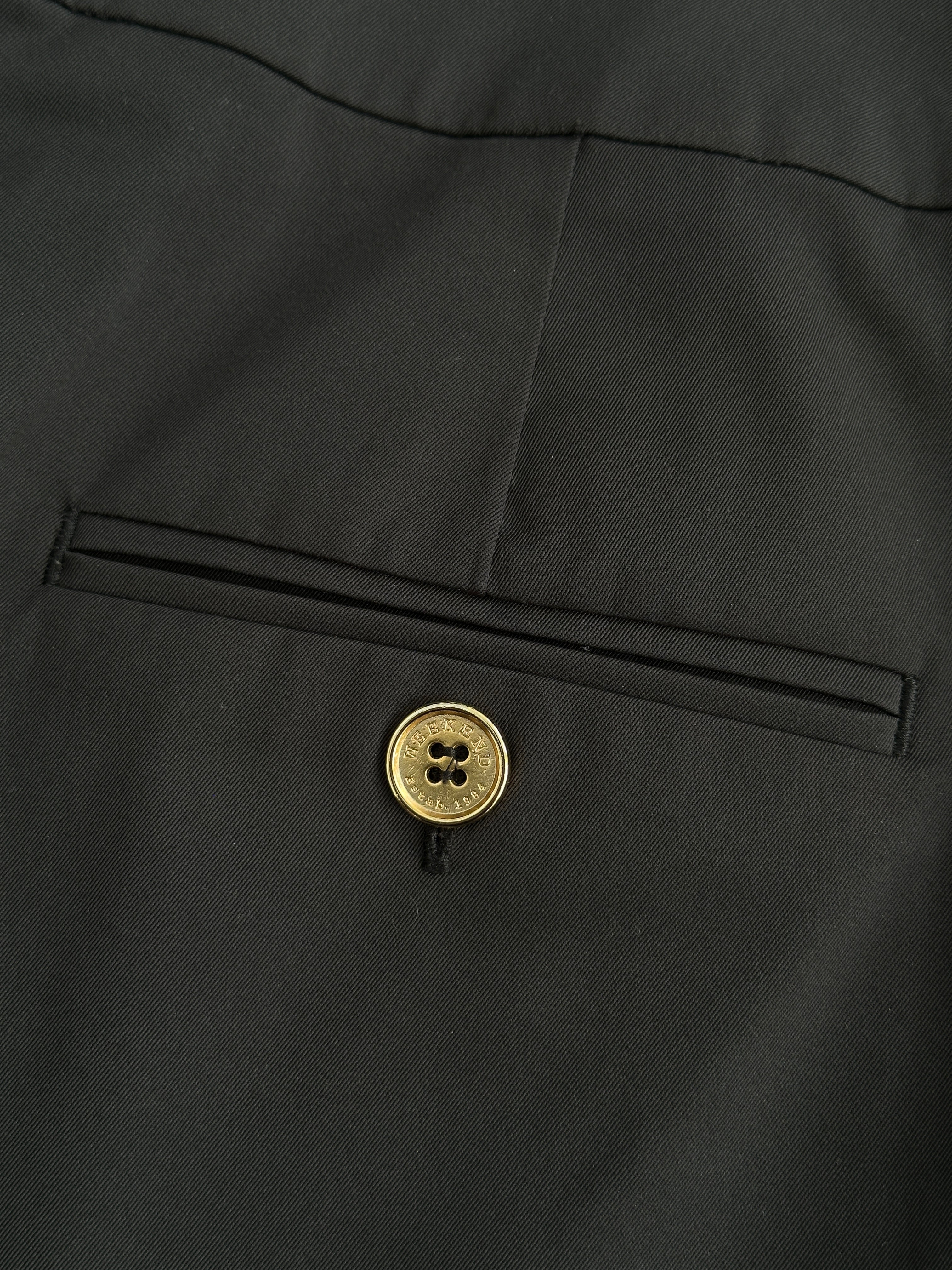 Max Mara Weekend Nylon Skirt - W30 - SYLK