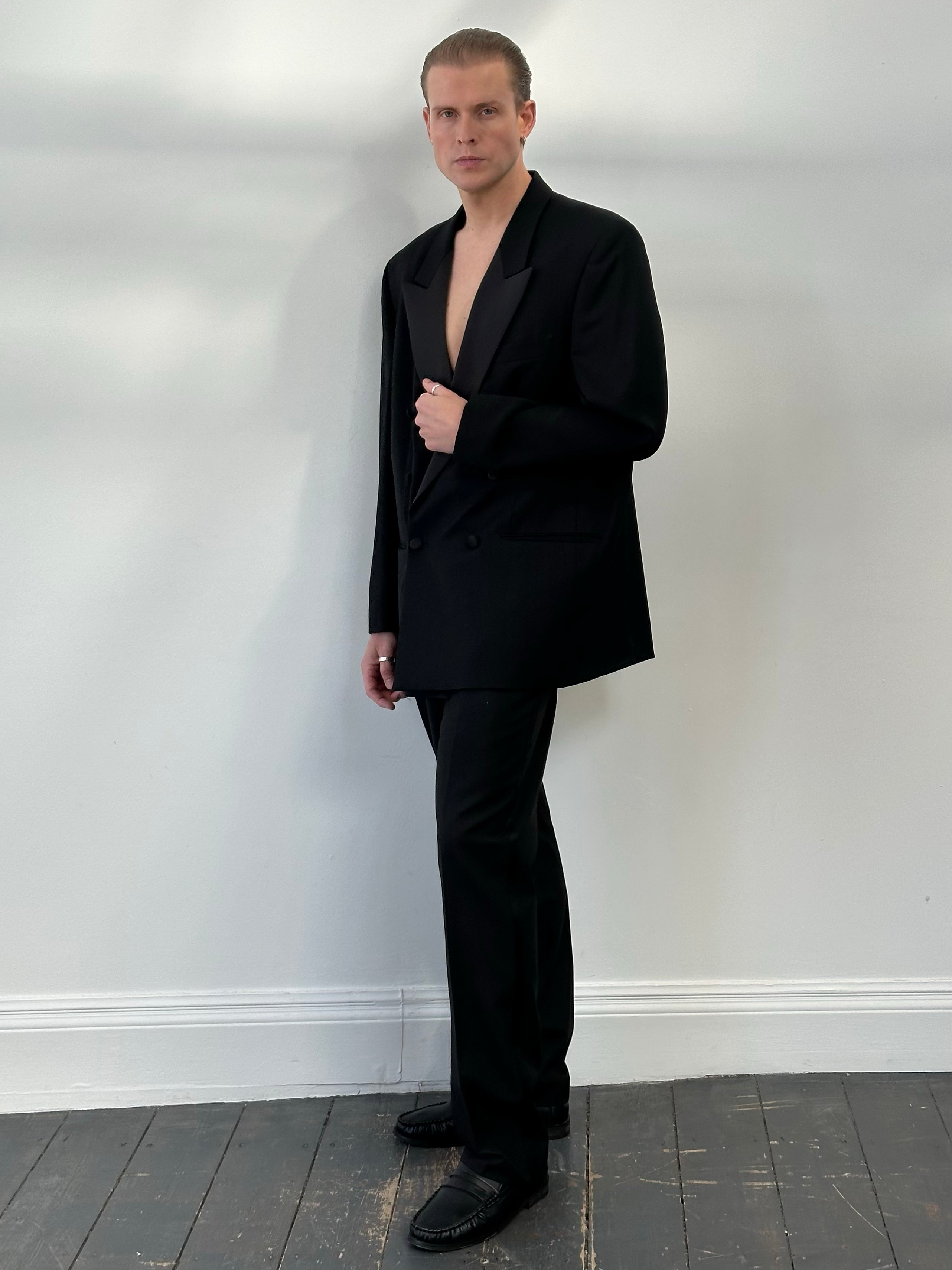 Pierre Cardin 1990s wool double-breasted tuxedo suit, men's 46R/W32, tailored fit with classic lapels and button closure.