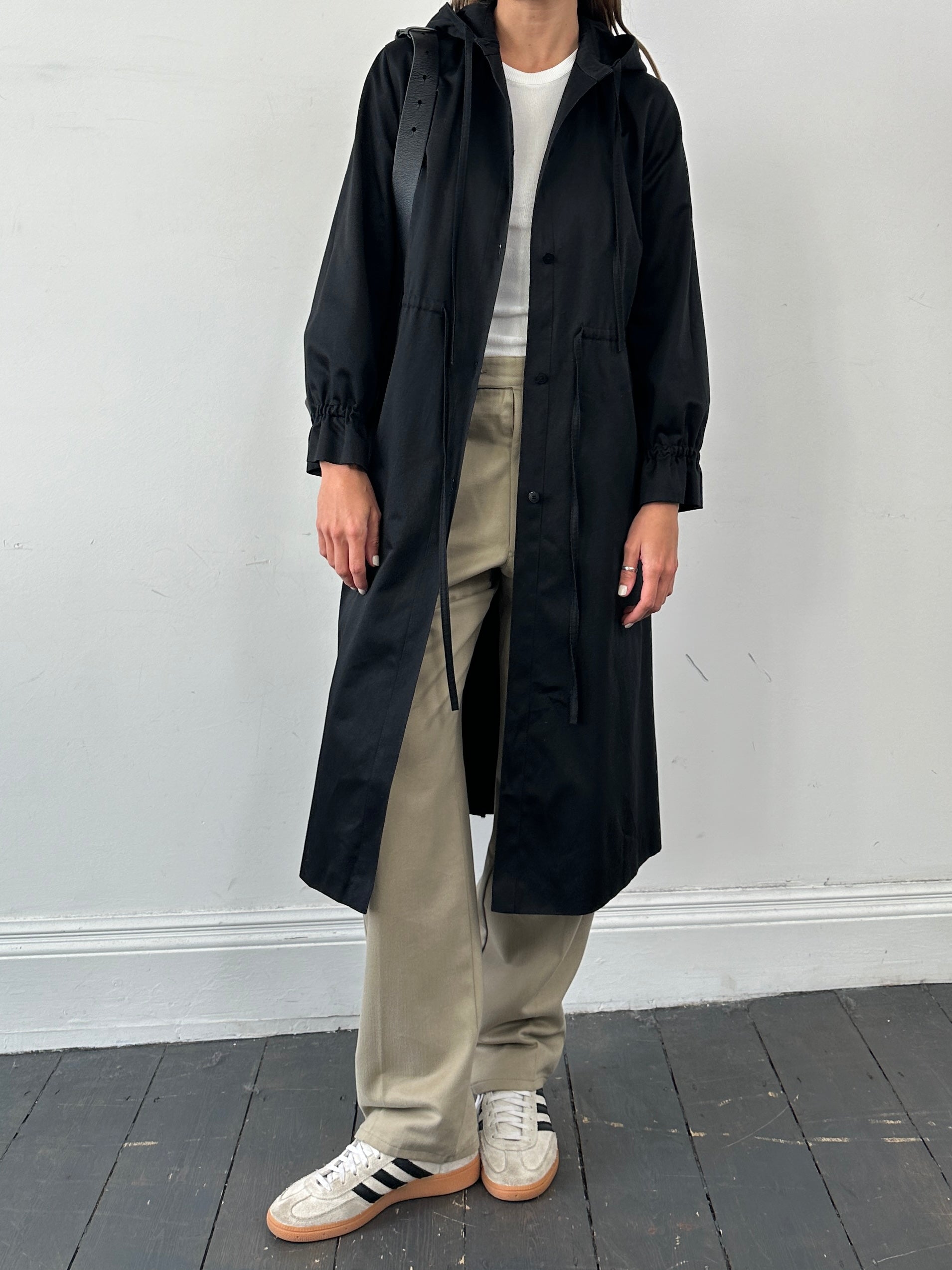 Vintage cotton tie waist hooded trench coat, stylish and lightweight, featuring a classic design with a hood and waist tie.