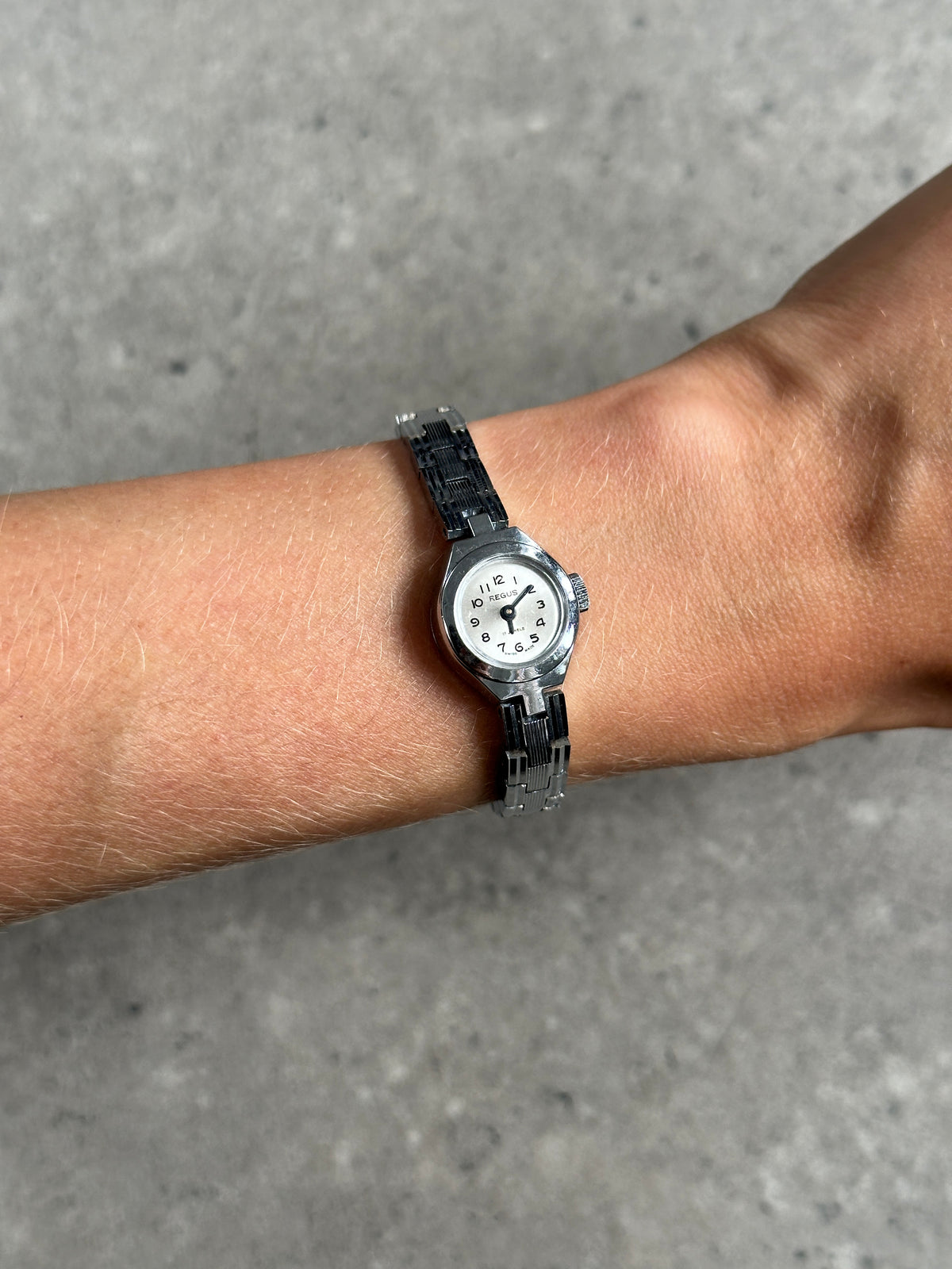 Regus 1970s Swiss Silver ToneJewel Mechanical Watch