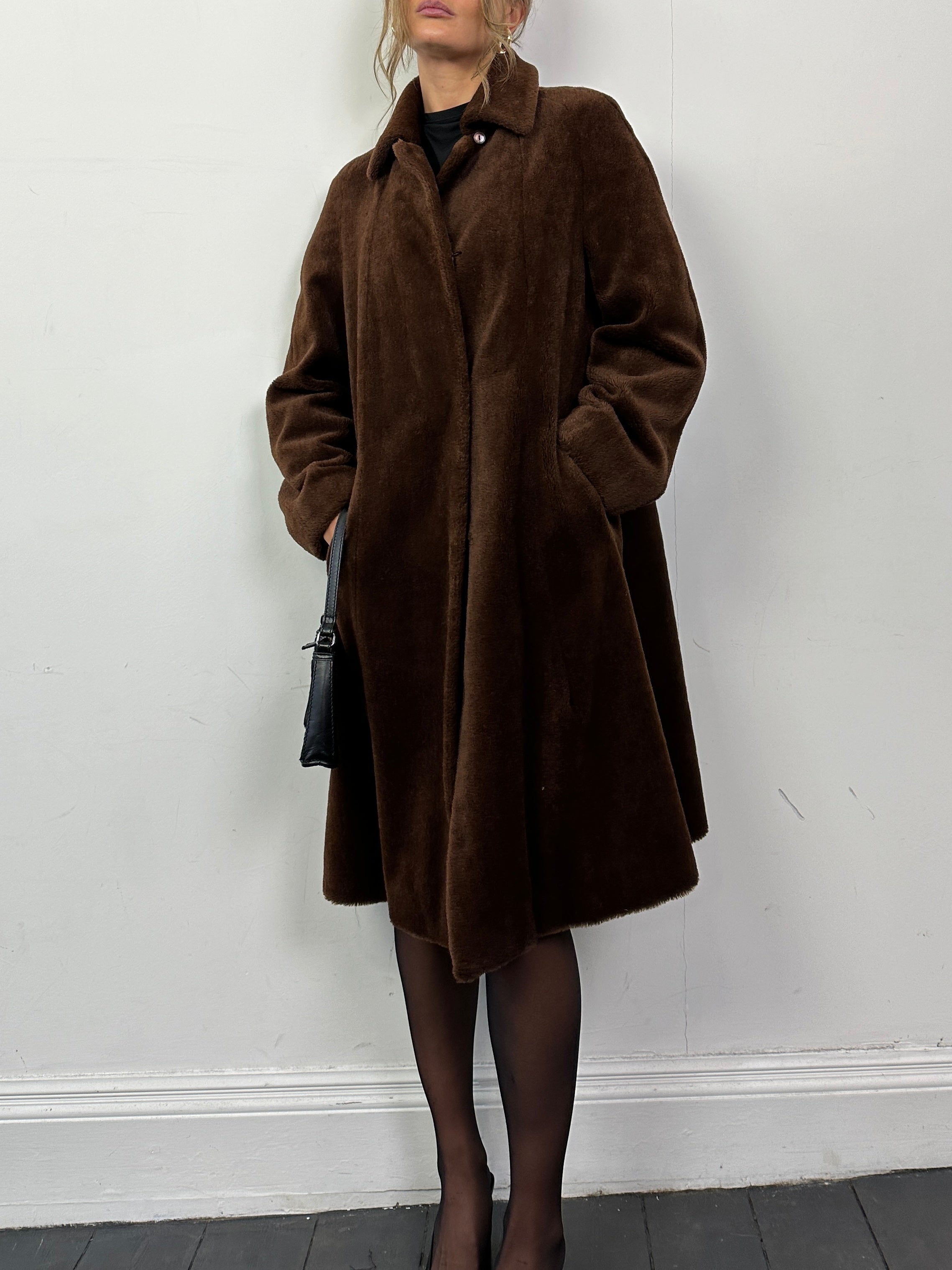 Vintage alpaca mohair fur single-breasted A-line coat in S/M, featuring a cozy, luxurious textured fabric and classic silhouette.