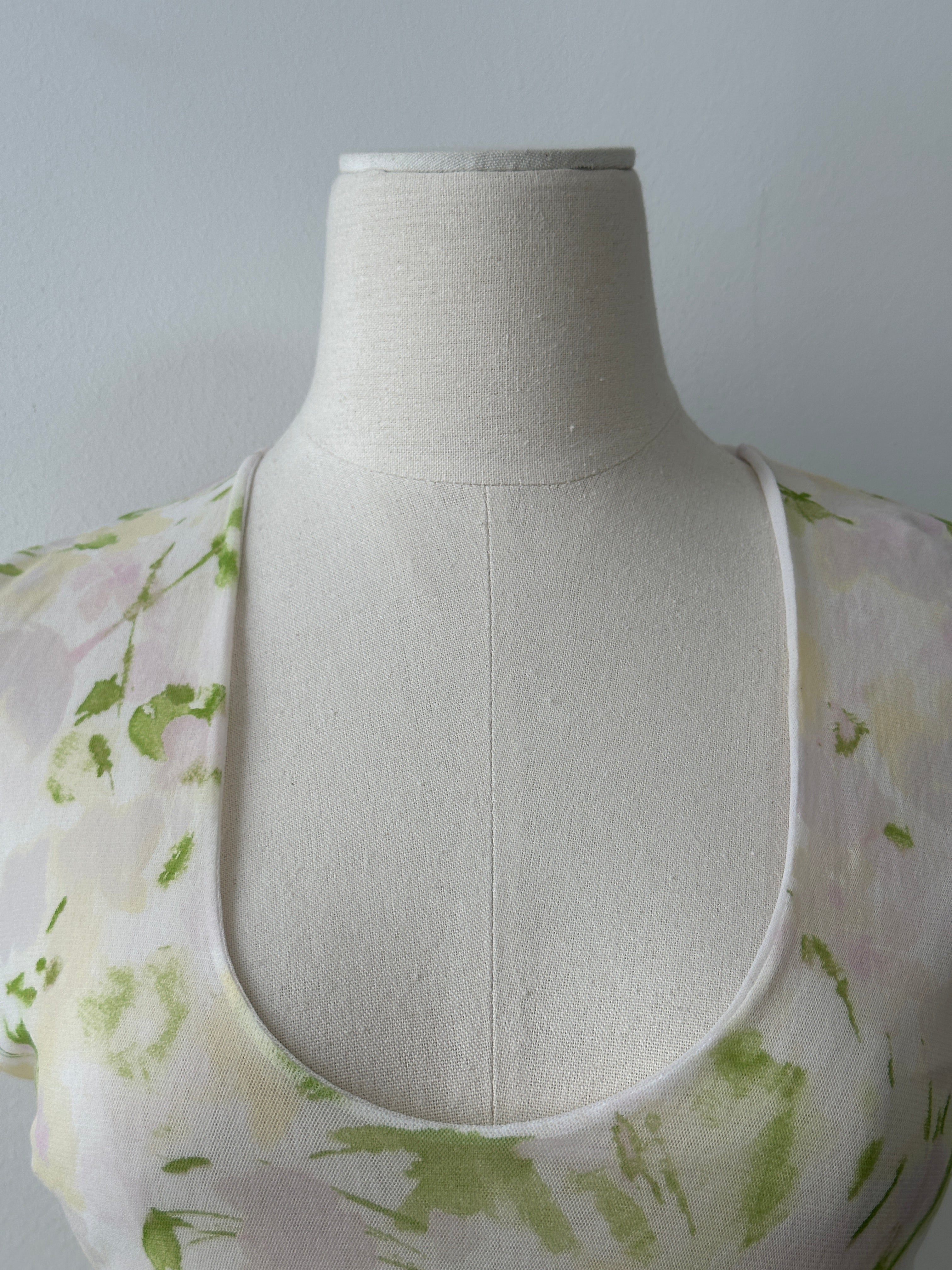 Italian Vintage 2000s Floral Fitted V Neck Top - M