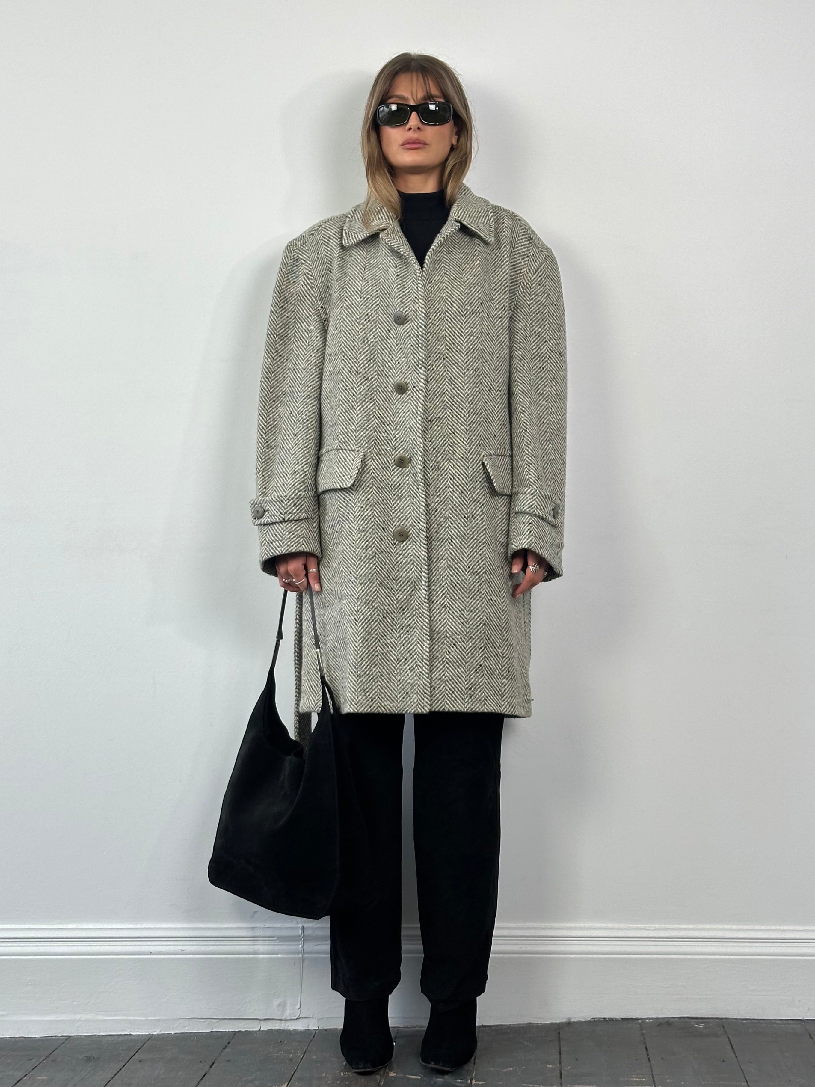 Valentino 1990s pure wool herringbone belted coat in XL/XXL, featuring classic tailored design and neutral herringbone pattern.
