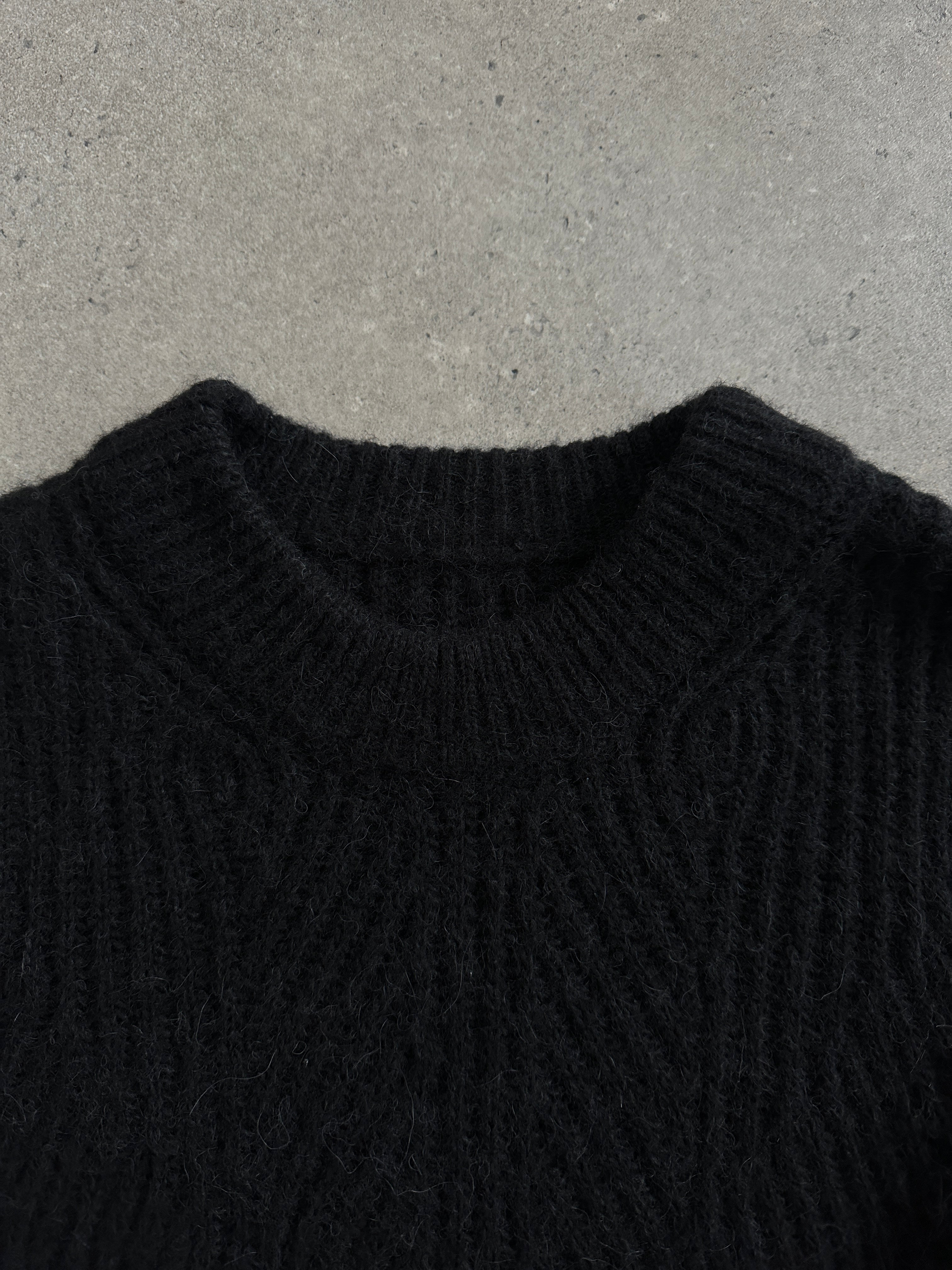 Emporio Armani AW21 wool alpaca knitted jumper in size S, featuring a cozy, stylish design in neutral tones.