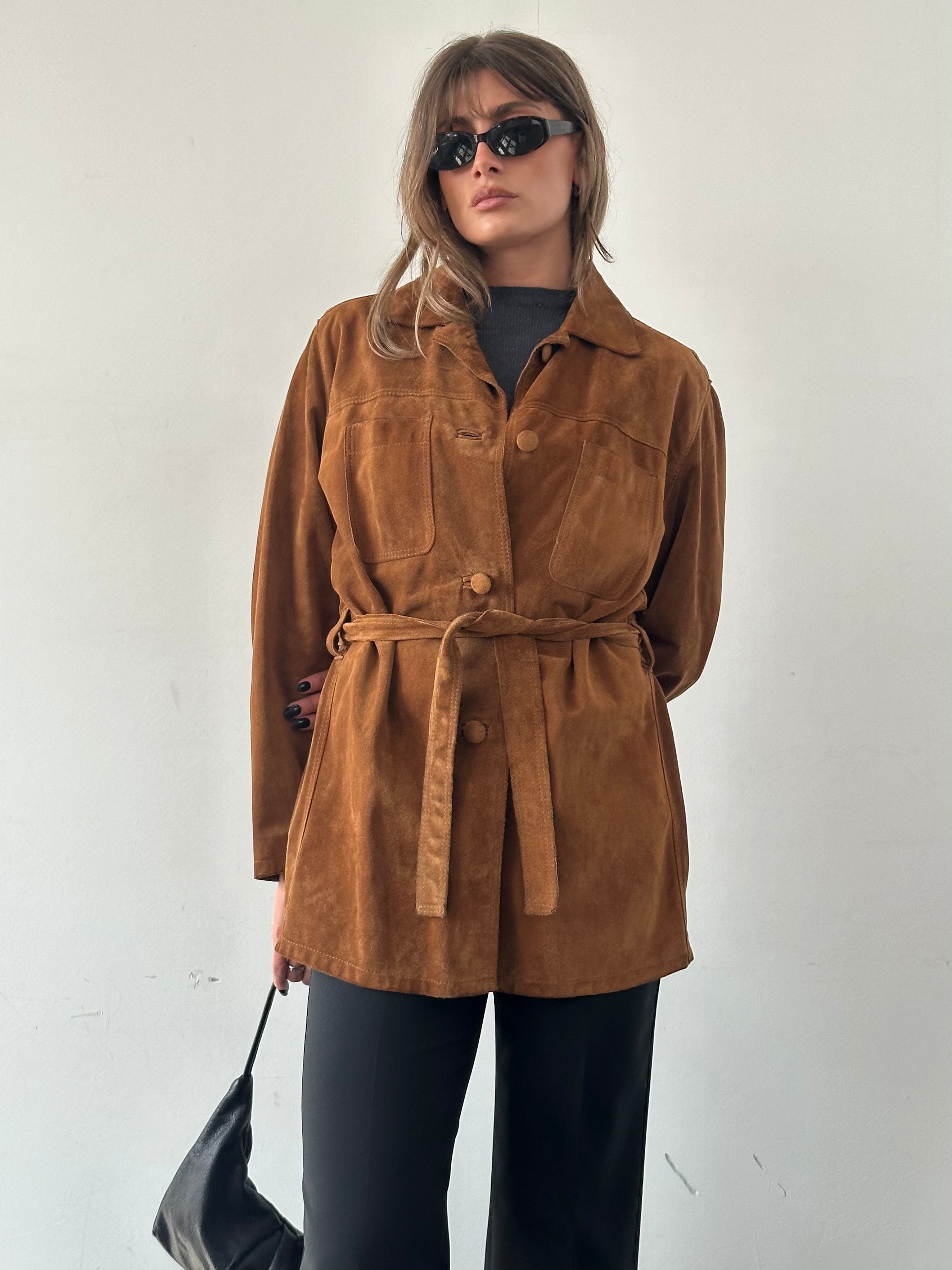 Italian Vintage belted suede jacket in size M/L with classic design and rich texture, showcasing the stylish outerwear.