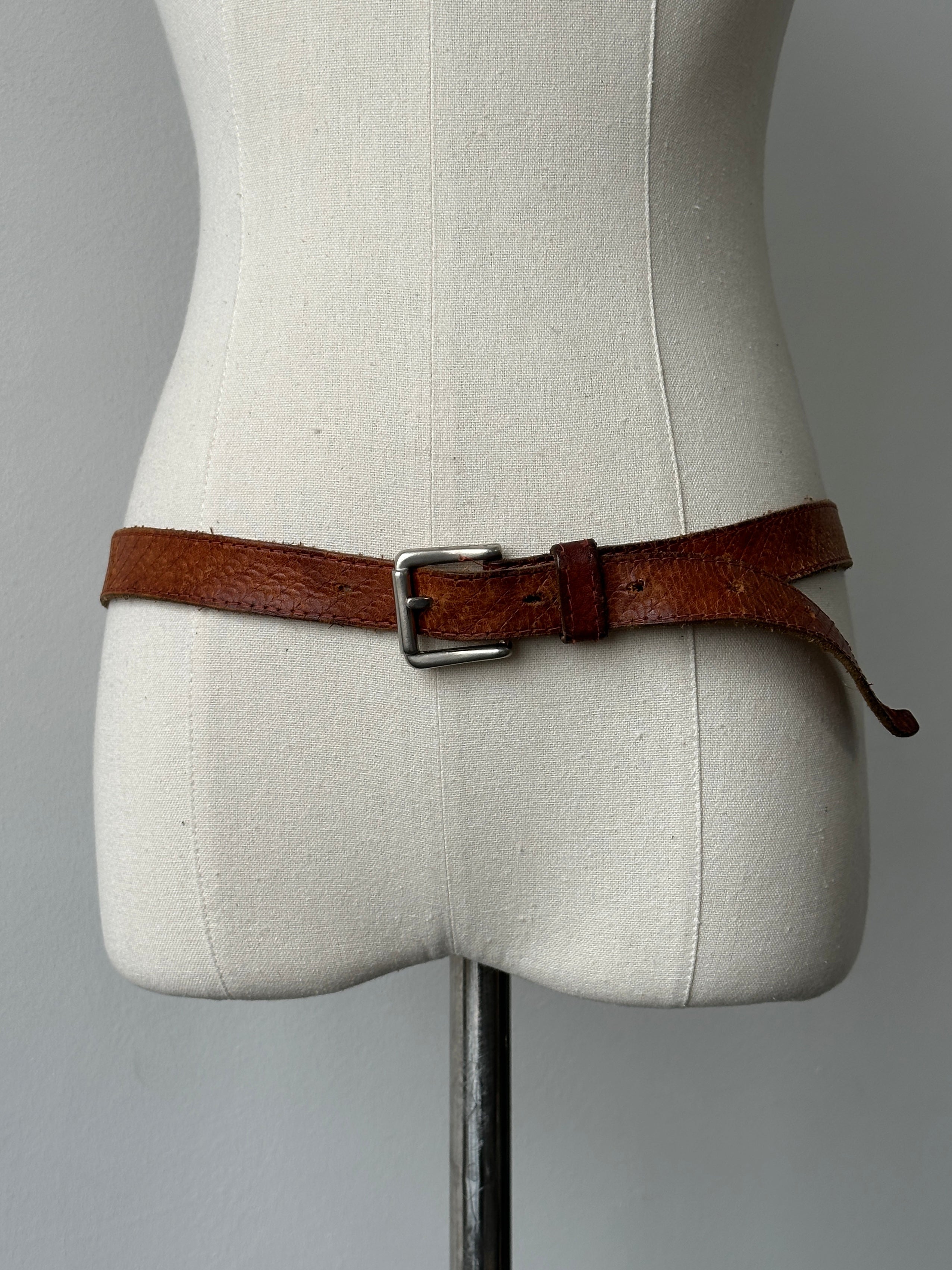 French Vintage 1990s Slim Leather Belt - W29-35