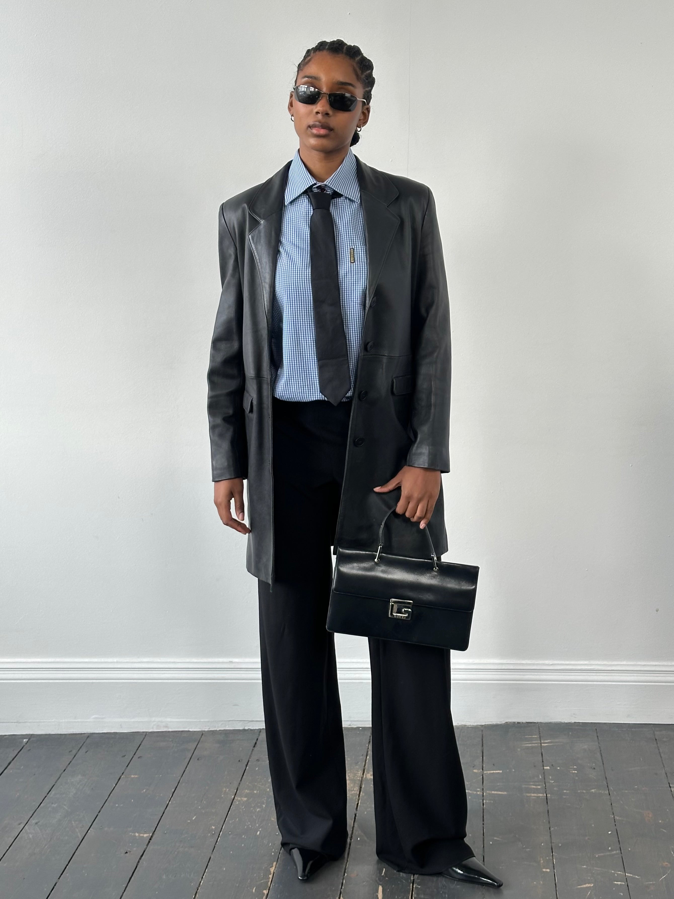 St Michael 1990s lambskin smooth leather trench coat in size M, stylish vintage leather jacket with classic design and detailed stitching.
