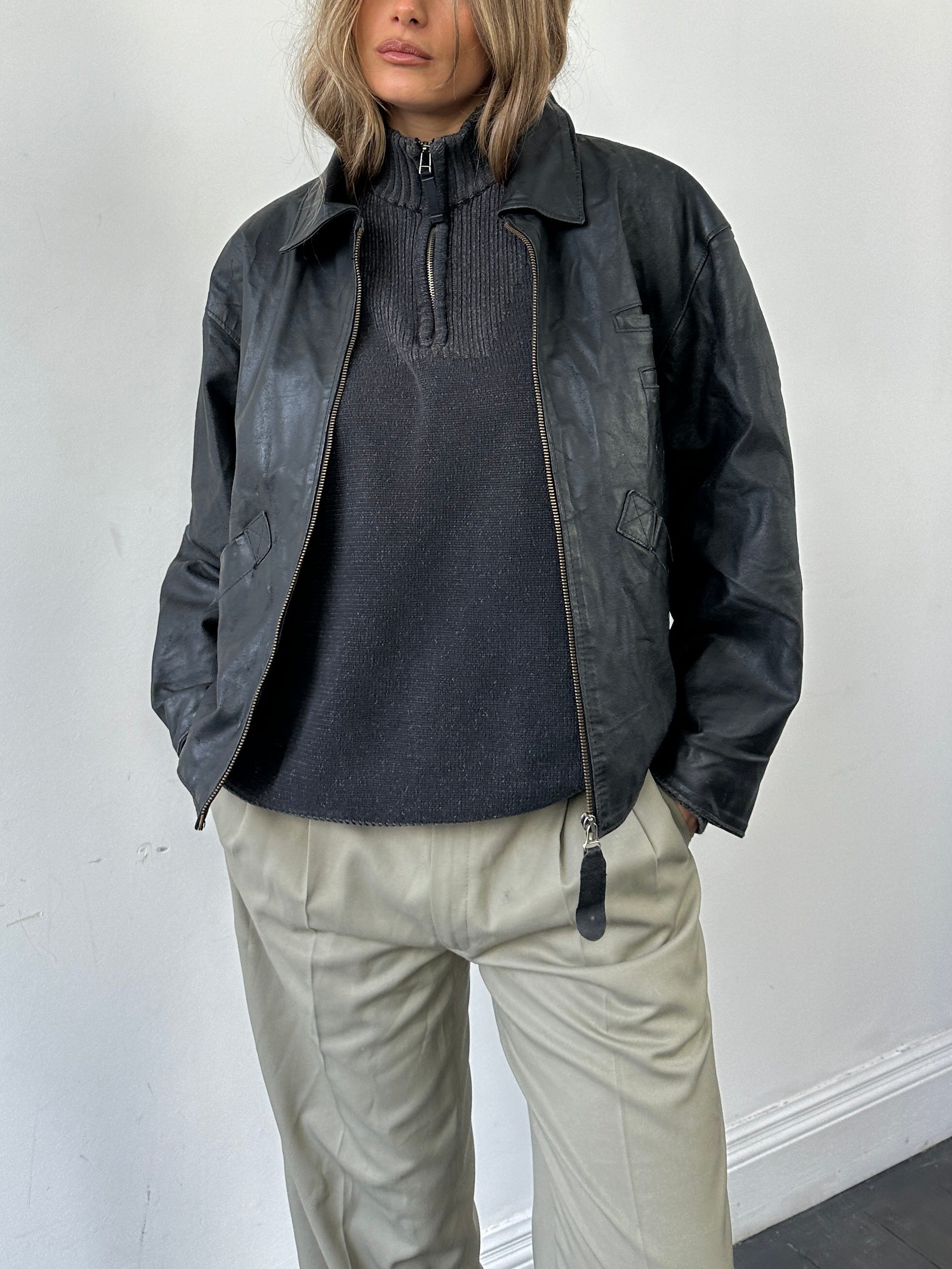 Italian vintage leather jacket in boxy style, featuring a classic design, made by Vintage, size M/L.