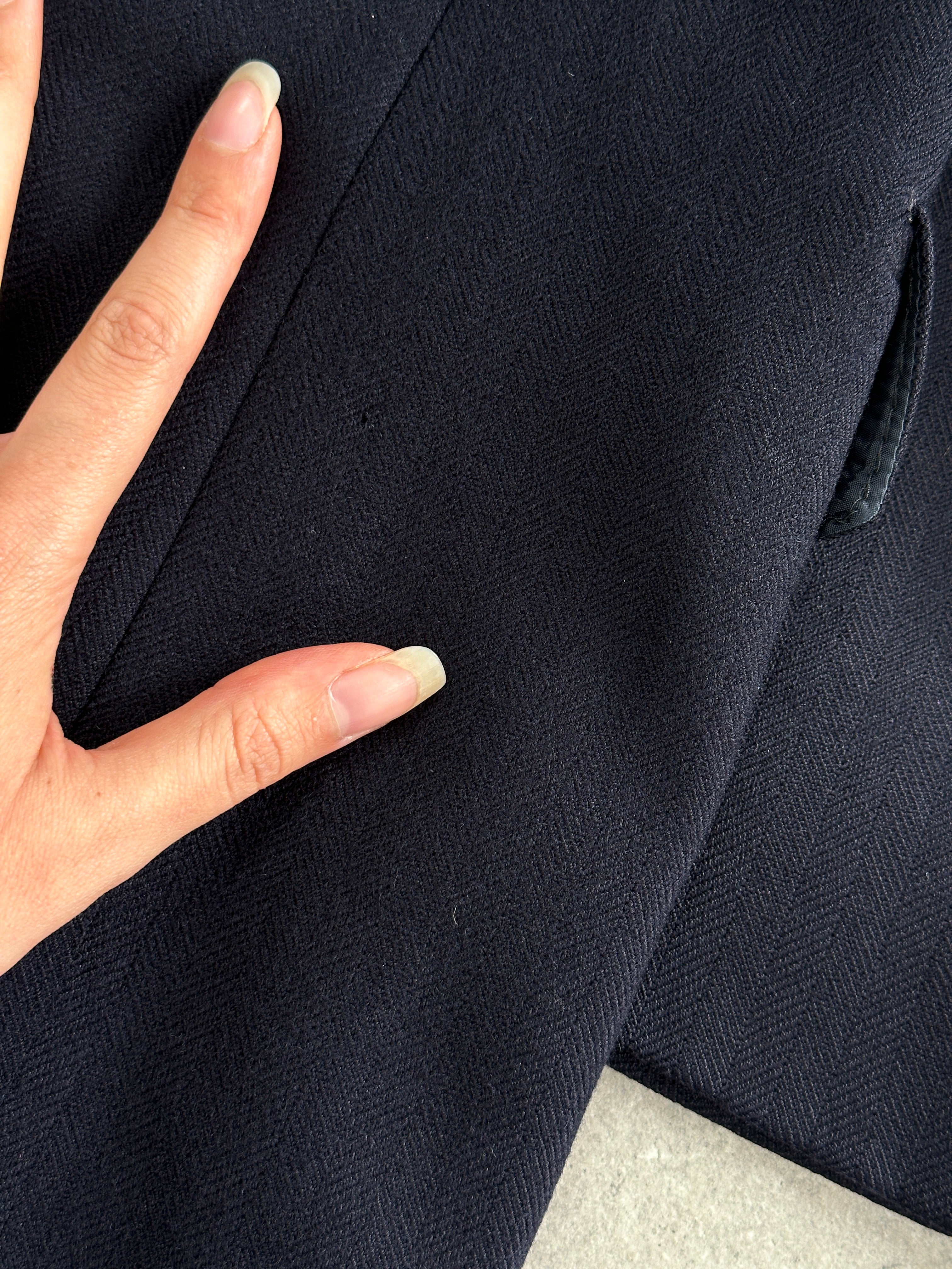 Christian Dior 1990s pure wool coat with concealed placket in XL, showcasing classic tailoring and elegant design.