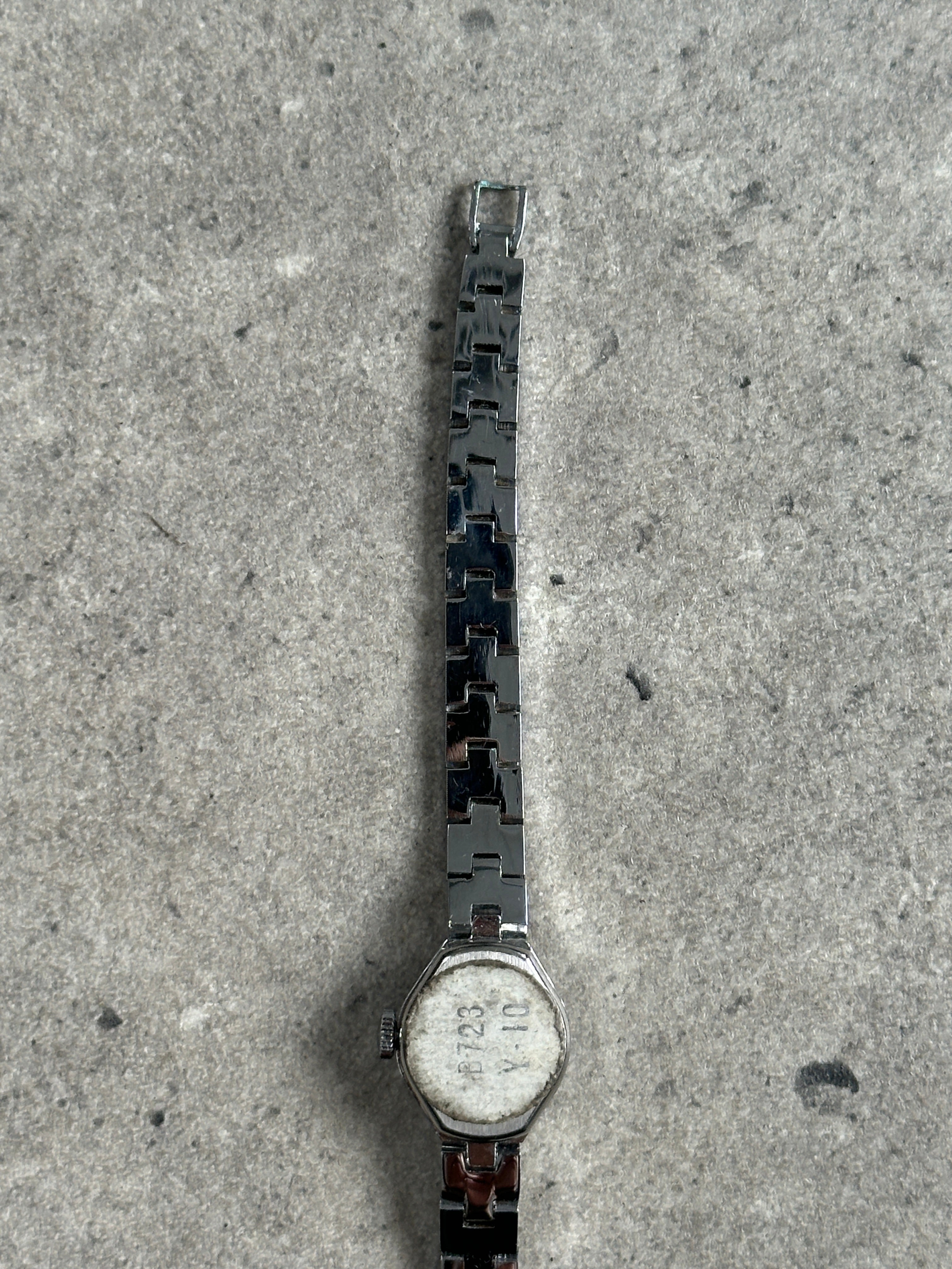 Regus 1970s Swiss Silver ToneJewel Mechanical Watch