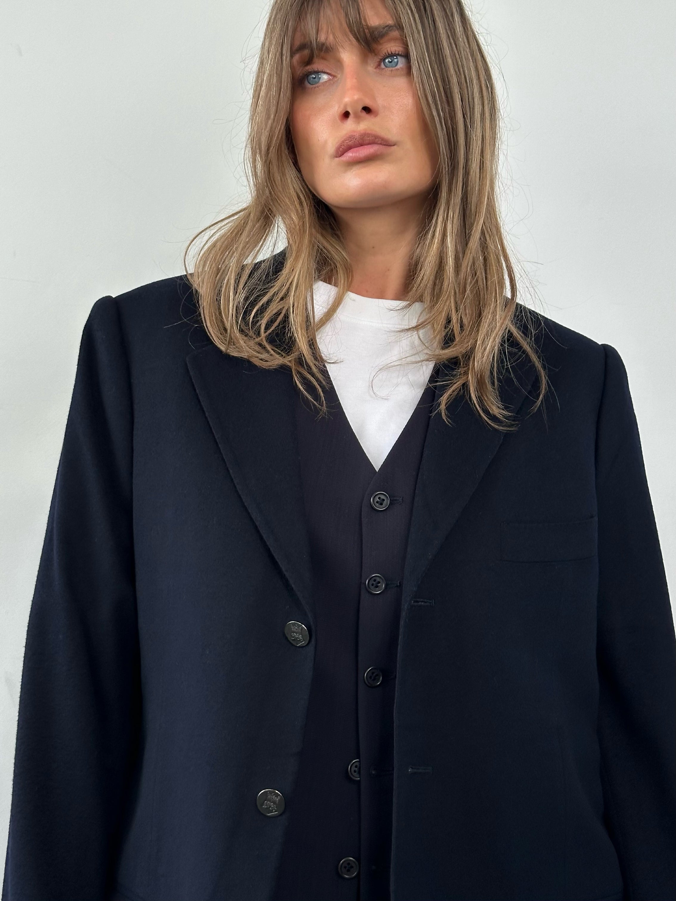 Aquascutum x Loro Piana brushed pure wool blazer in size 42R/XL, tailored fit with classic lapels and textured fabric.