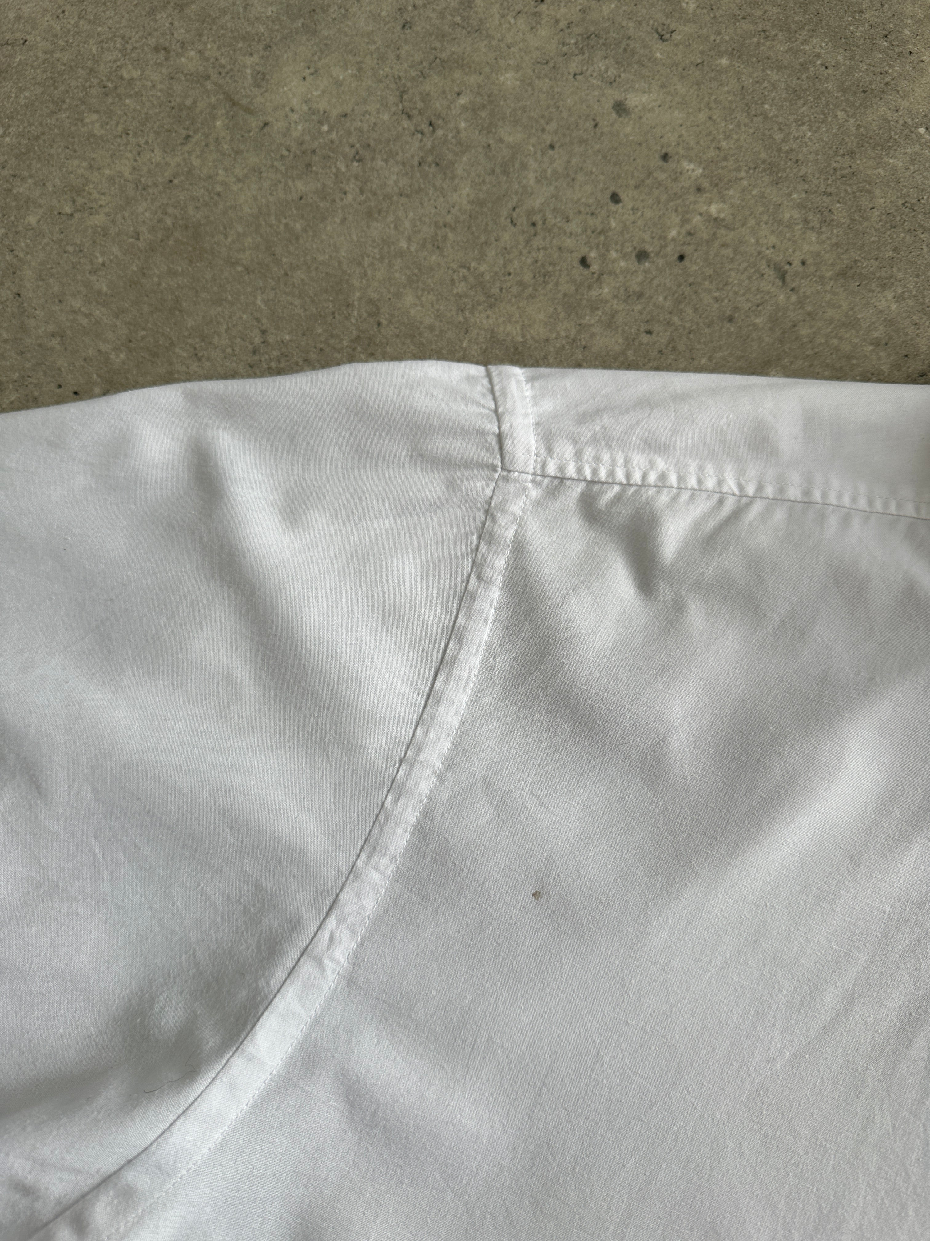 Yves Saint Laurent Pour Homme cotton logo shirt in XL, featuring the brand's signature design and classic button-up style.