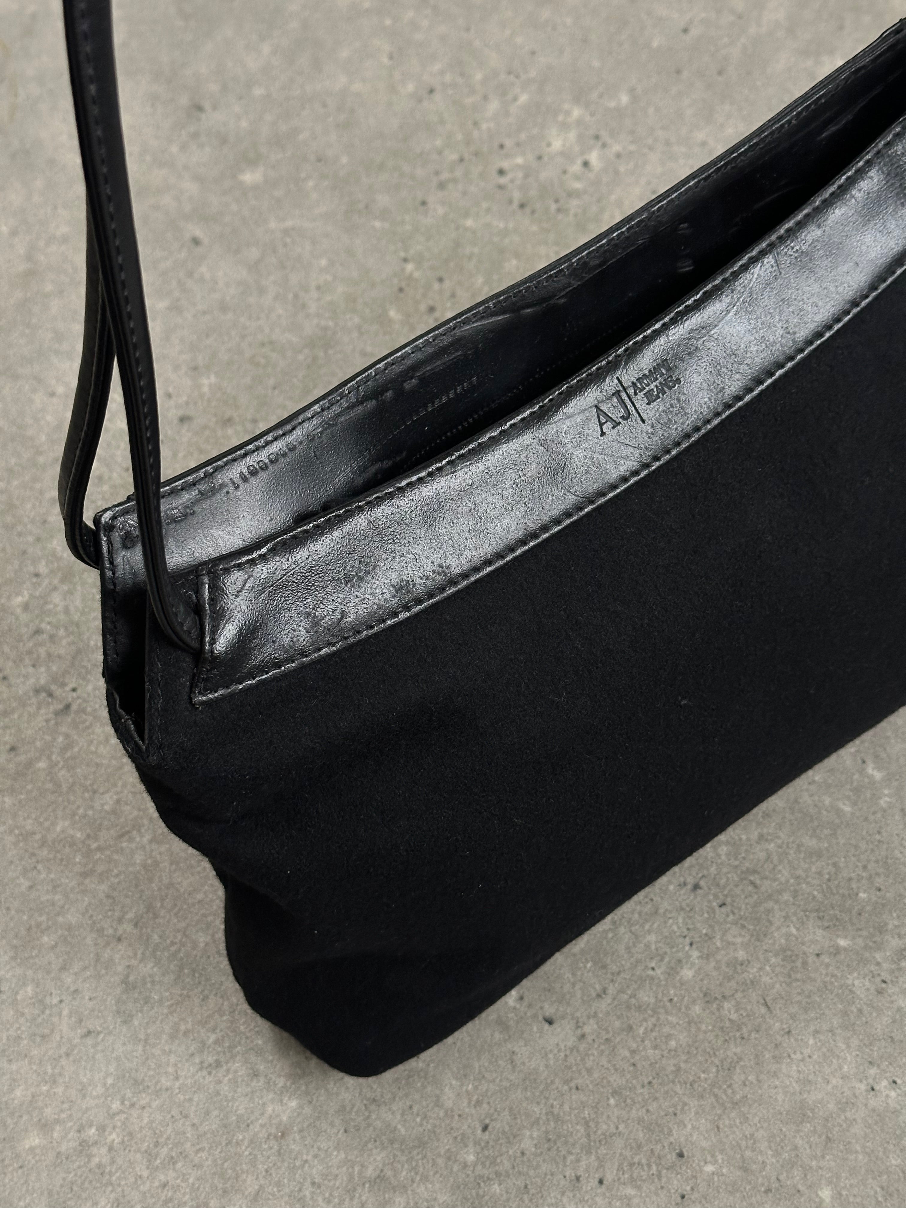 Armani Jeans 2000s wool shoulder bag with sleek design and neutral color, featuring a classic shoulder strap and subtle branding.
