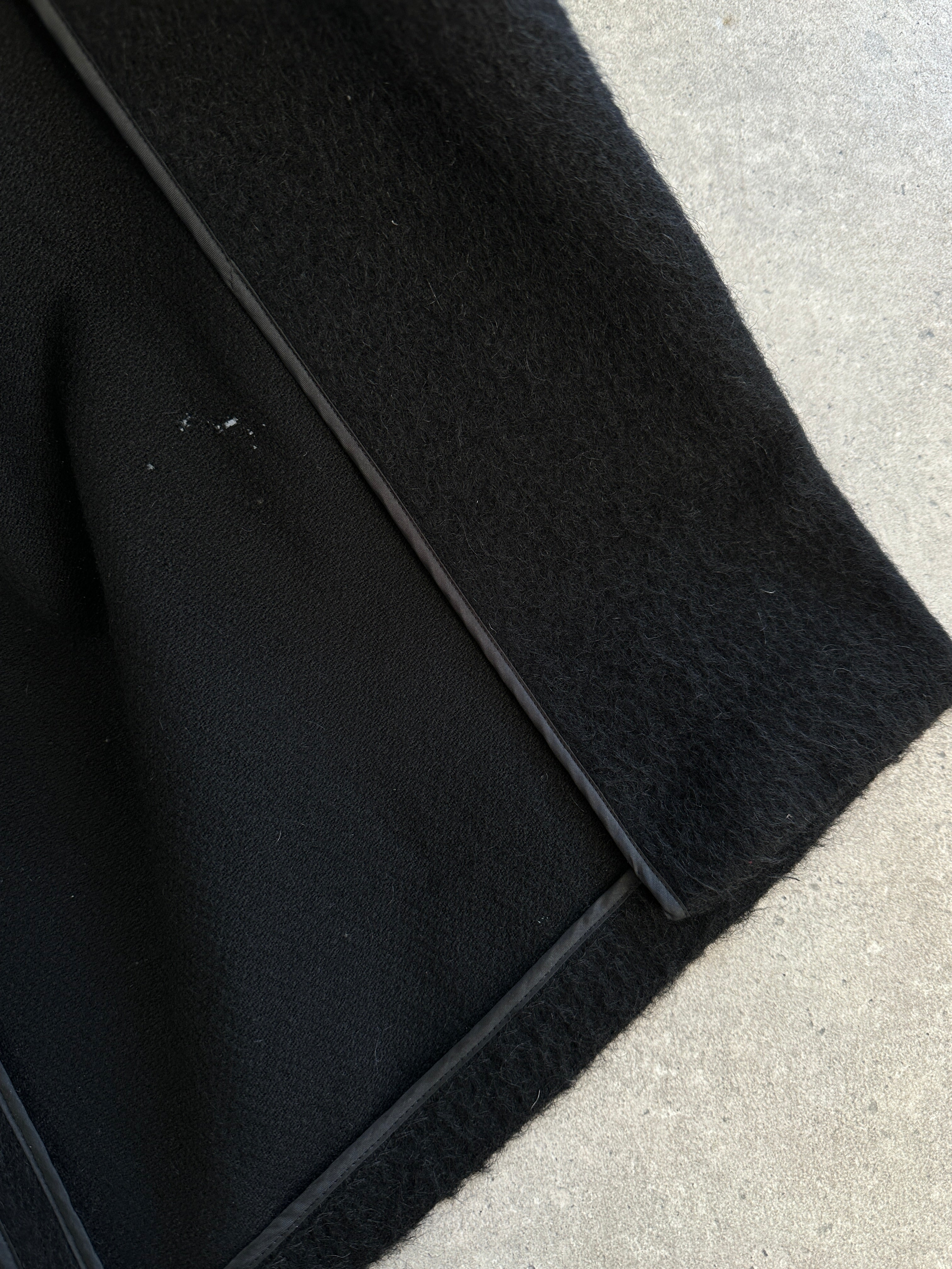 Vintage 1990s wool mohair high neck coat in size M, stylish retro outerwear with a plush texture and classic design.
