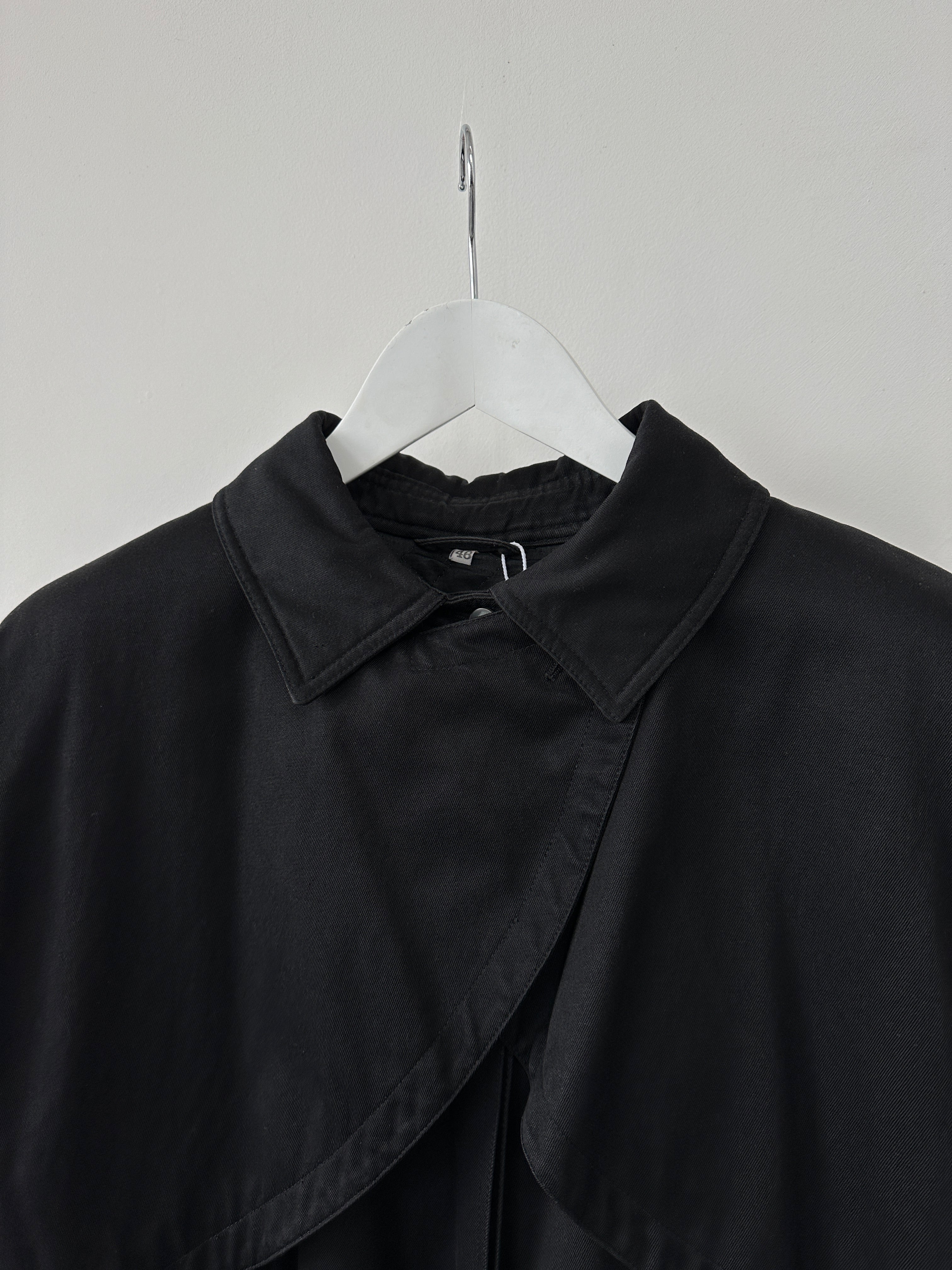 Vintage Italian vintage pure cotton trench coat in XL, showing classic design with a belted waist and double-breasted front.