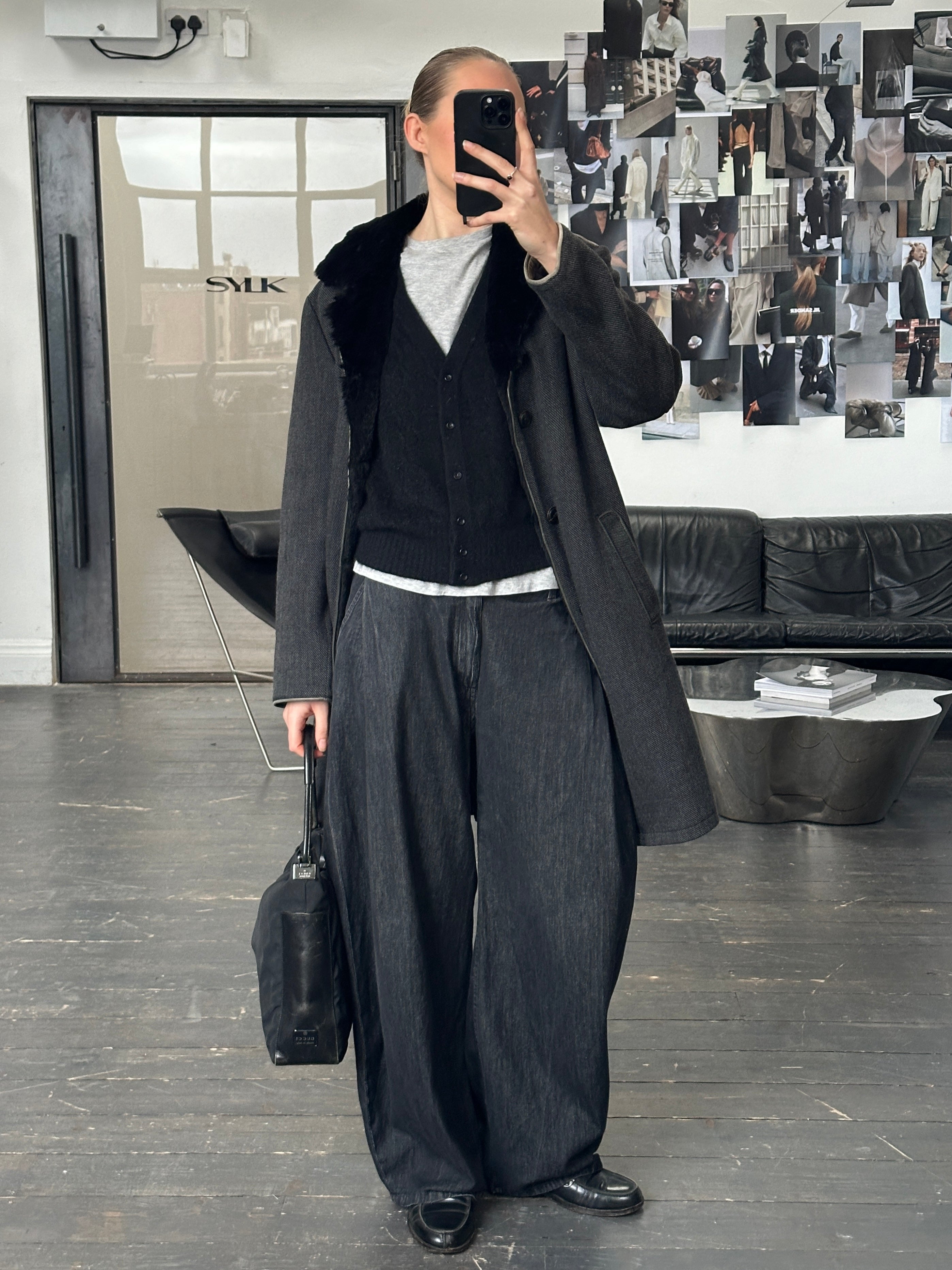 Armani Collezioni 2000s wool coat with fur collar, long sleeve, size L, stylish and elegant outerwear for women.
