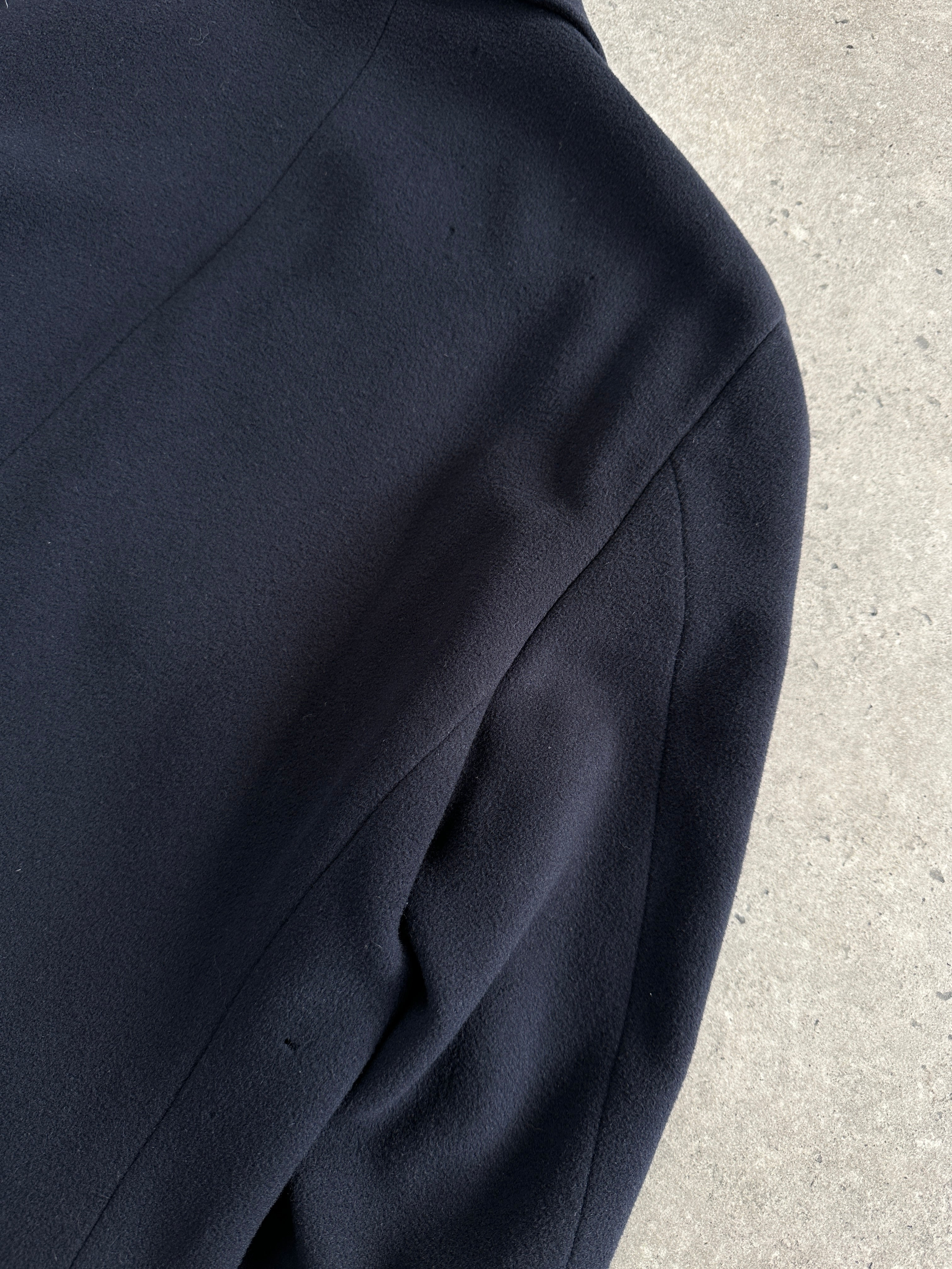Emporio Armani 1990s wool cashmere double-breasted coat in size L/XL, stylish outerwear with a tailored fit and classic design.