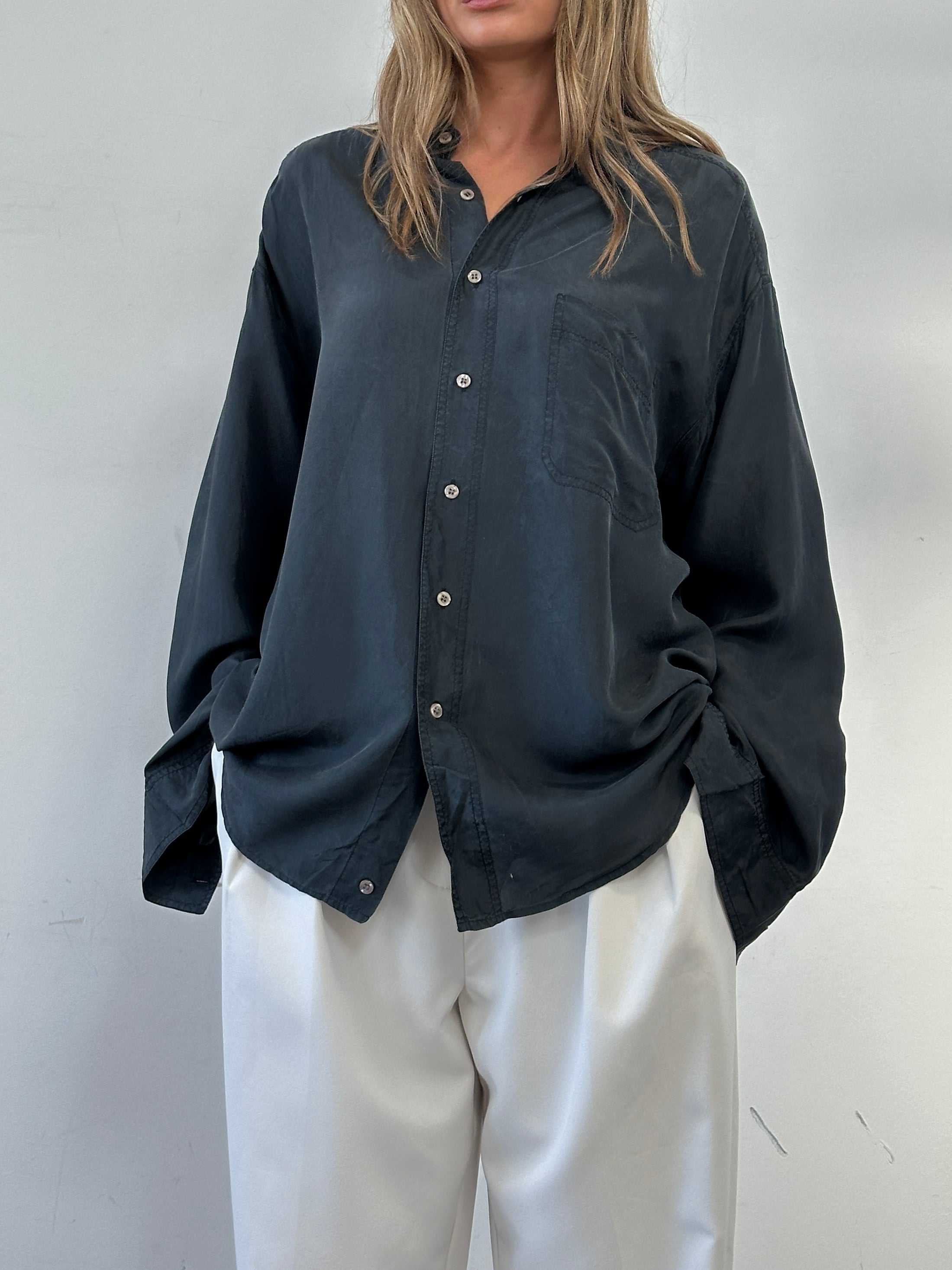 Italian vintage pure silk shirt in XL size, featuring a classic design and smooth silk fabric.