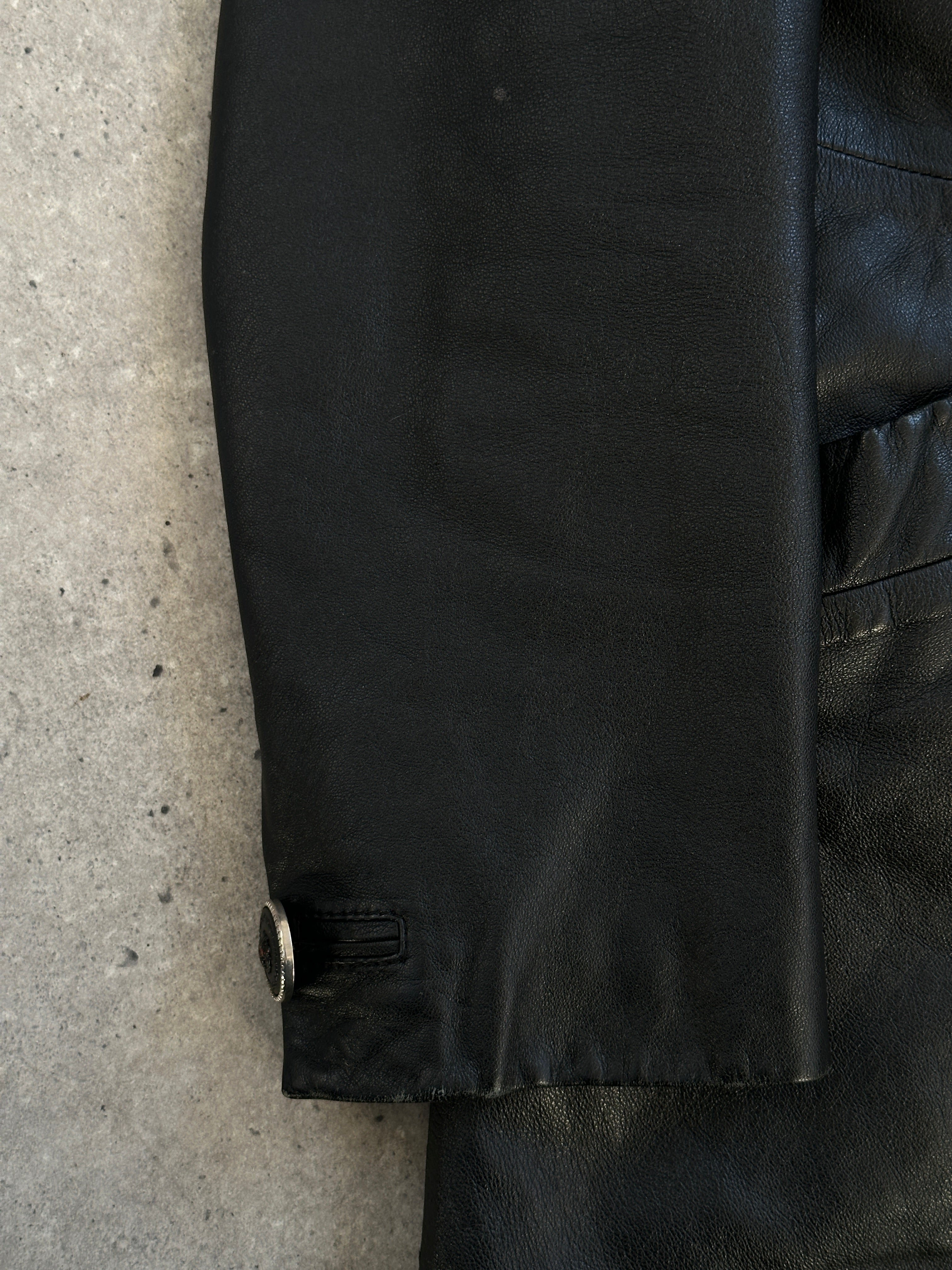 Gianni Versace Versus 1990s Bespoke Lion Head Leather Trench Coat - S - SYLK