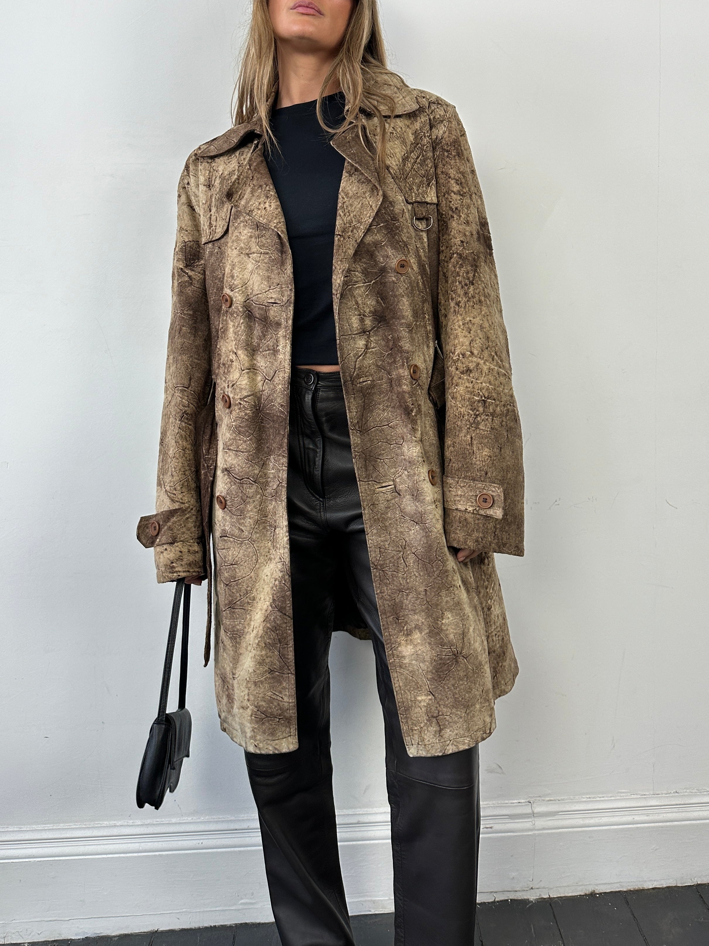 Vintage Italian suede leather textured belted trench coat in size L/XL, featuring classic design and rich brown color.