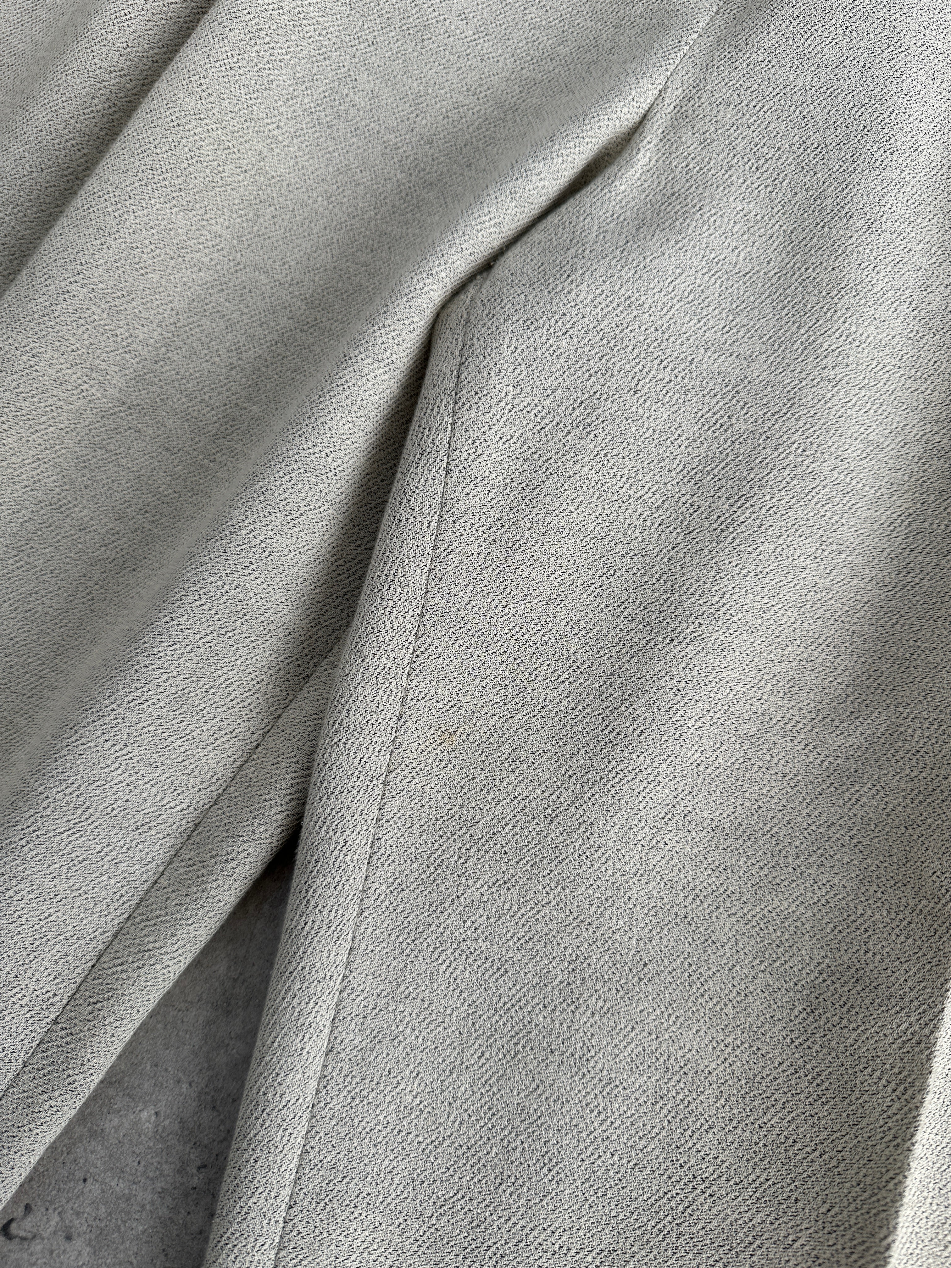 Italian Vintage high waist tapered leg tailored trousers, size W26, featuring classic vintage design and structured fit.