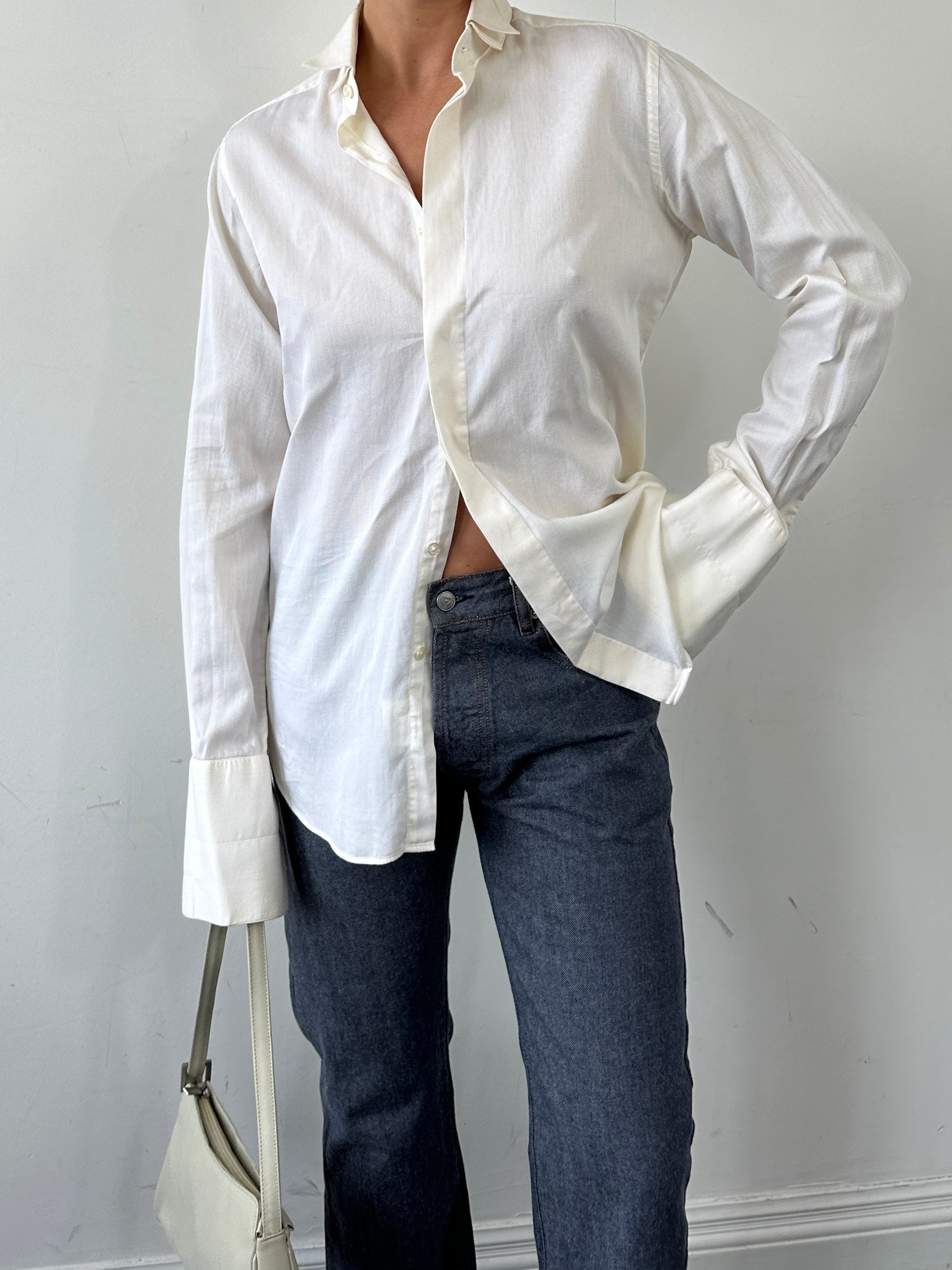 Pal Zileri pure cotton wing collar dress shirt in size M, featuring a classic design and crisp white fabric.