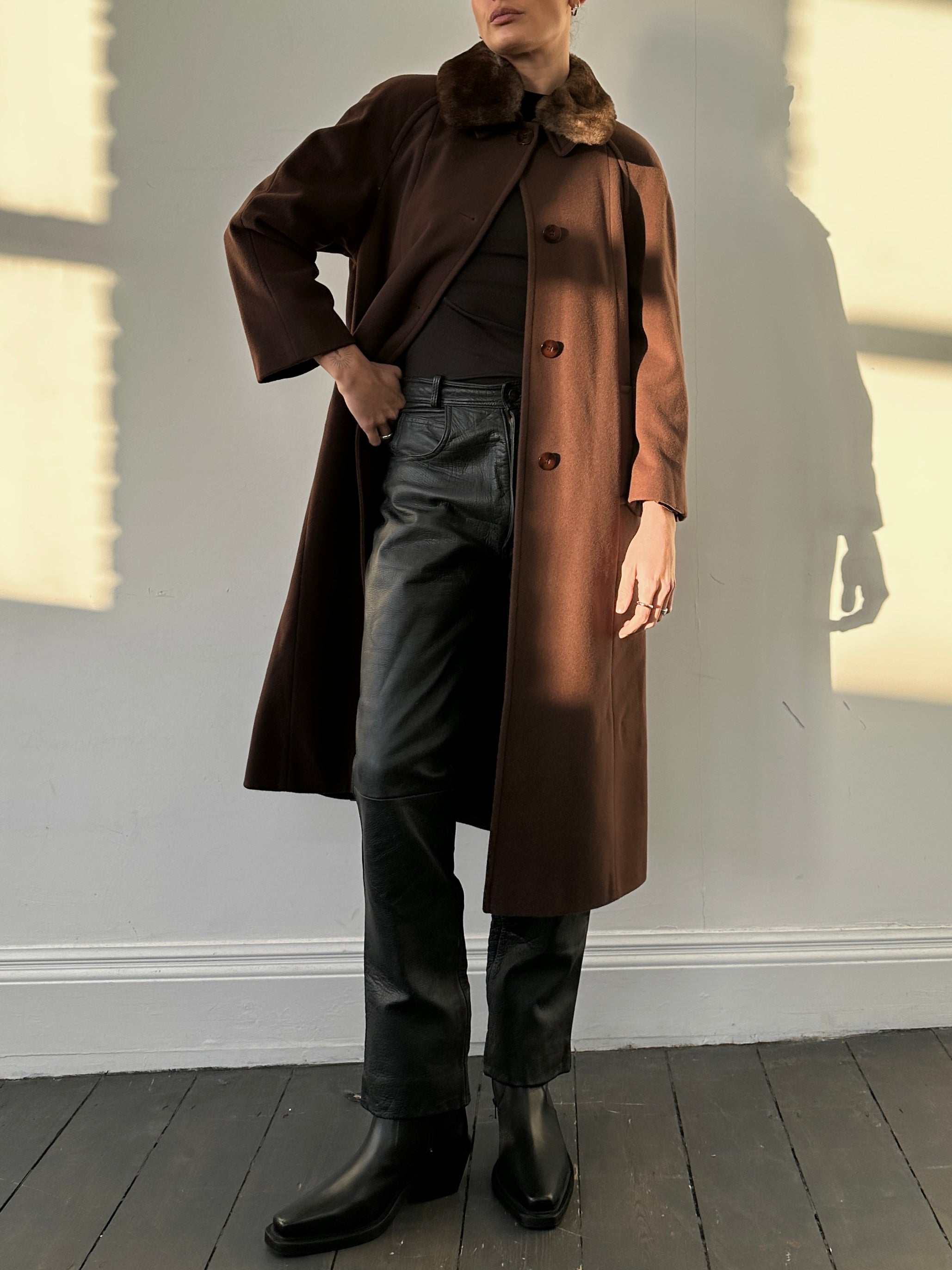 Vintage wool and cashmere coat with removable faux fur collar, size S/M, stylish and cozy outerwear for cold weather.