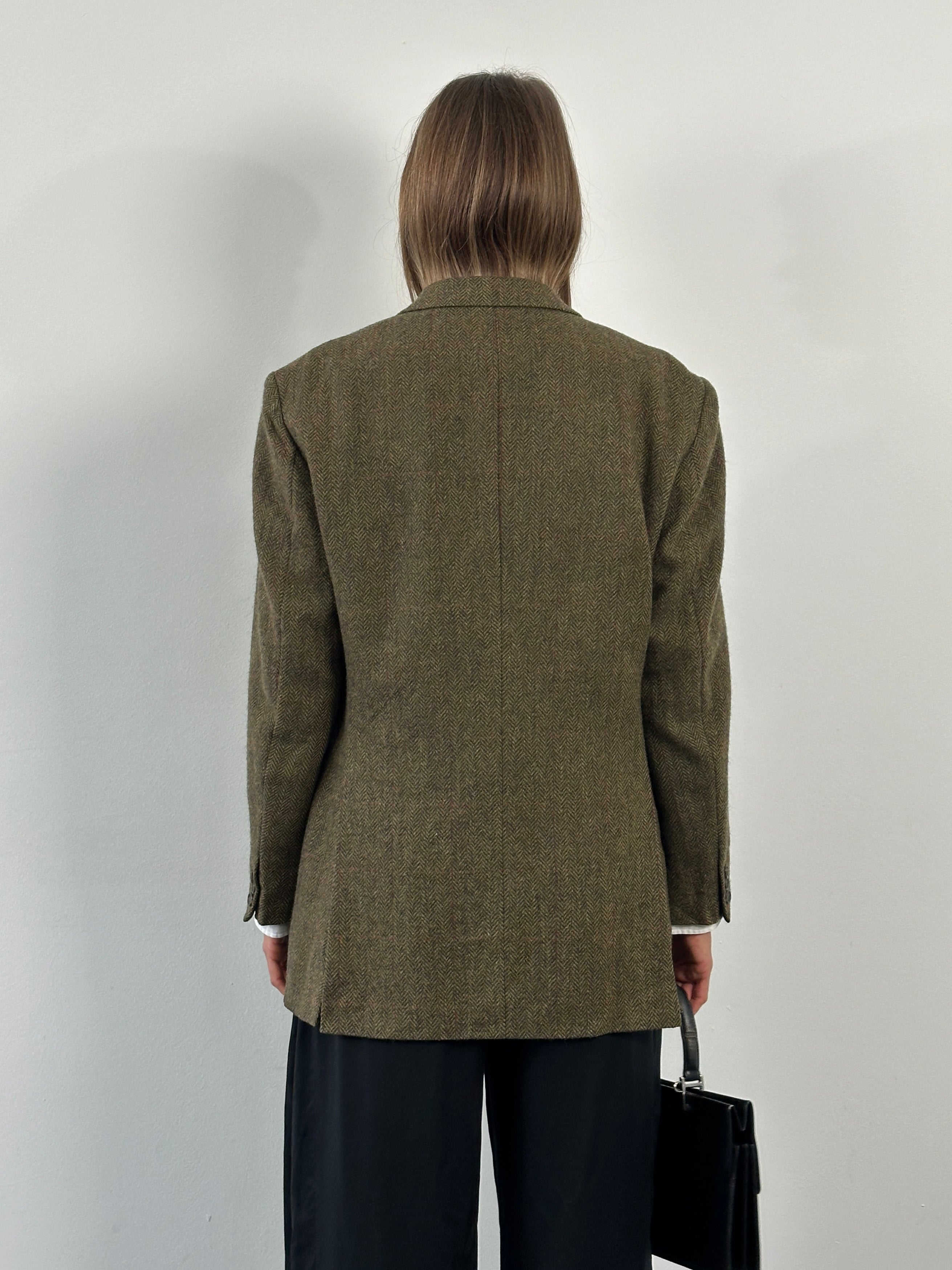 Burberry 1990s pure wool brushed single-breasted blazer in size 40R/L, classic tailored design with Burberry check lining.