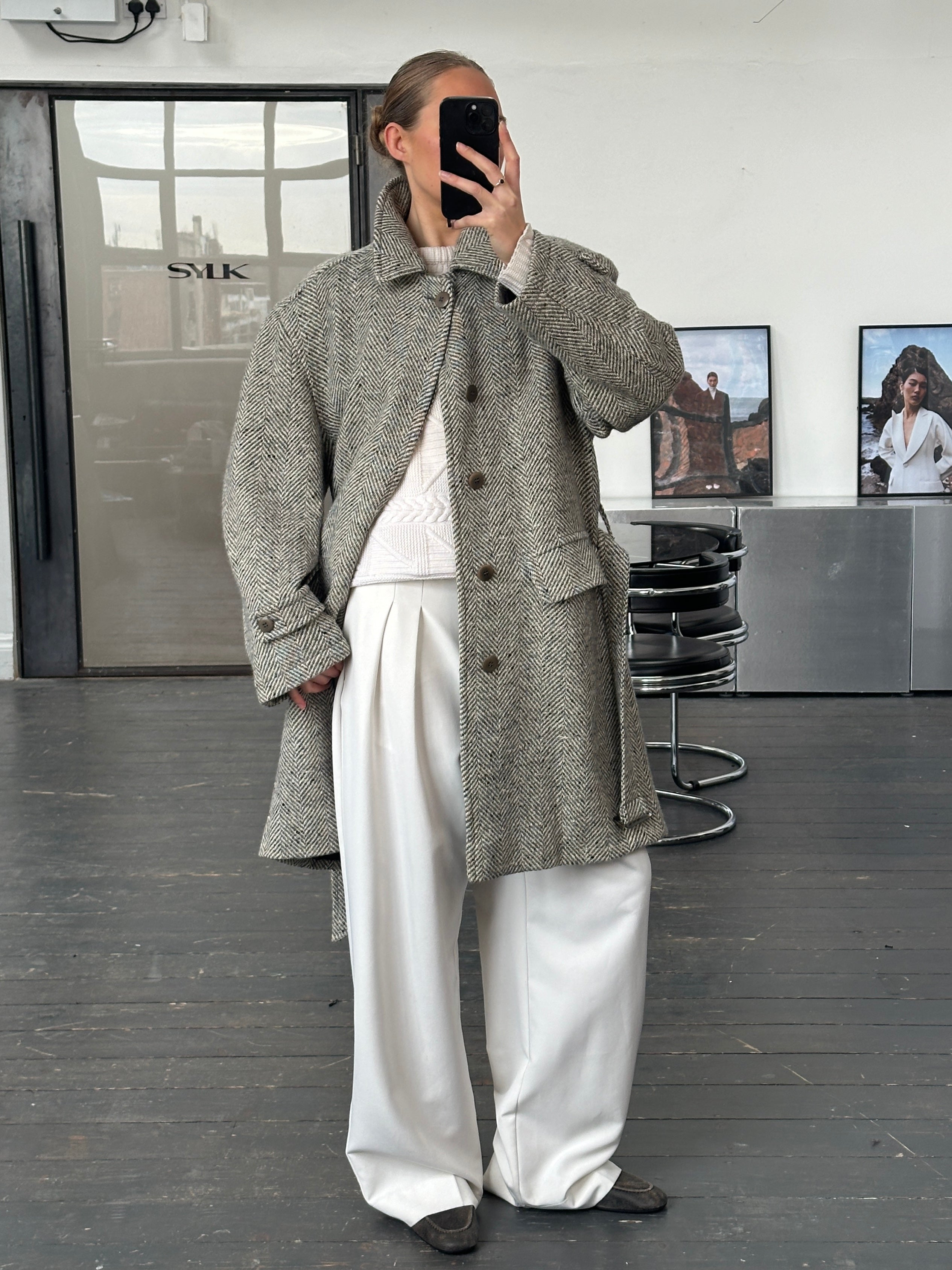Valentino 1990s pure wool herringbone belted coat in XL/XXL, showcasing classic tailored design and herringbone pattern.