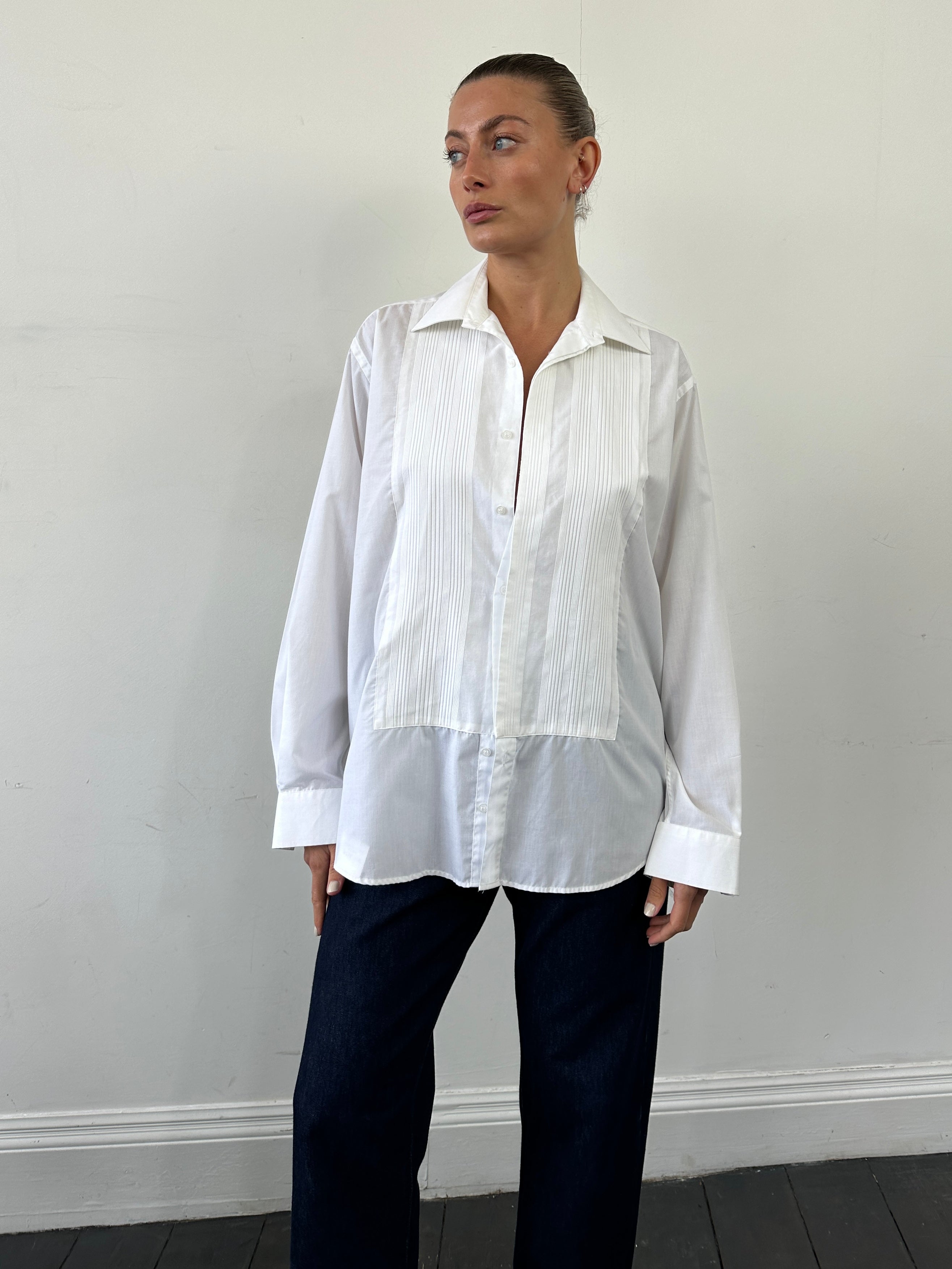 Vintage cotton pleated tuxedo dress shirt in XL, featuring a classic button-up design and tailored fit.