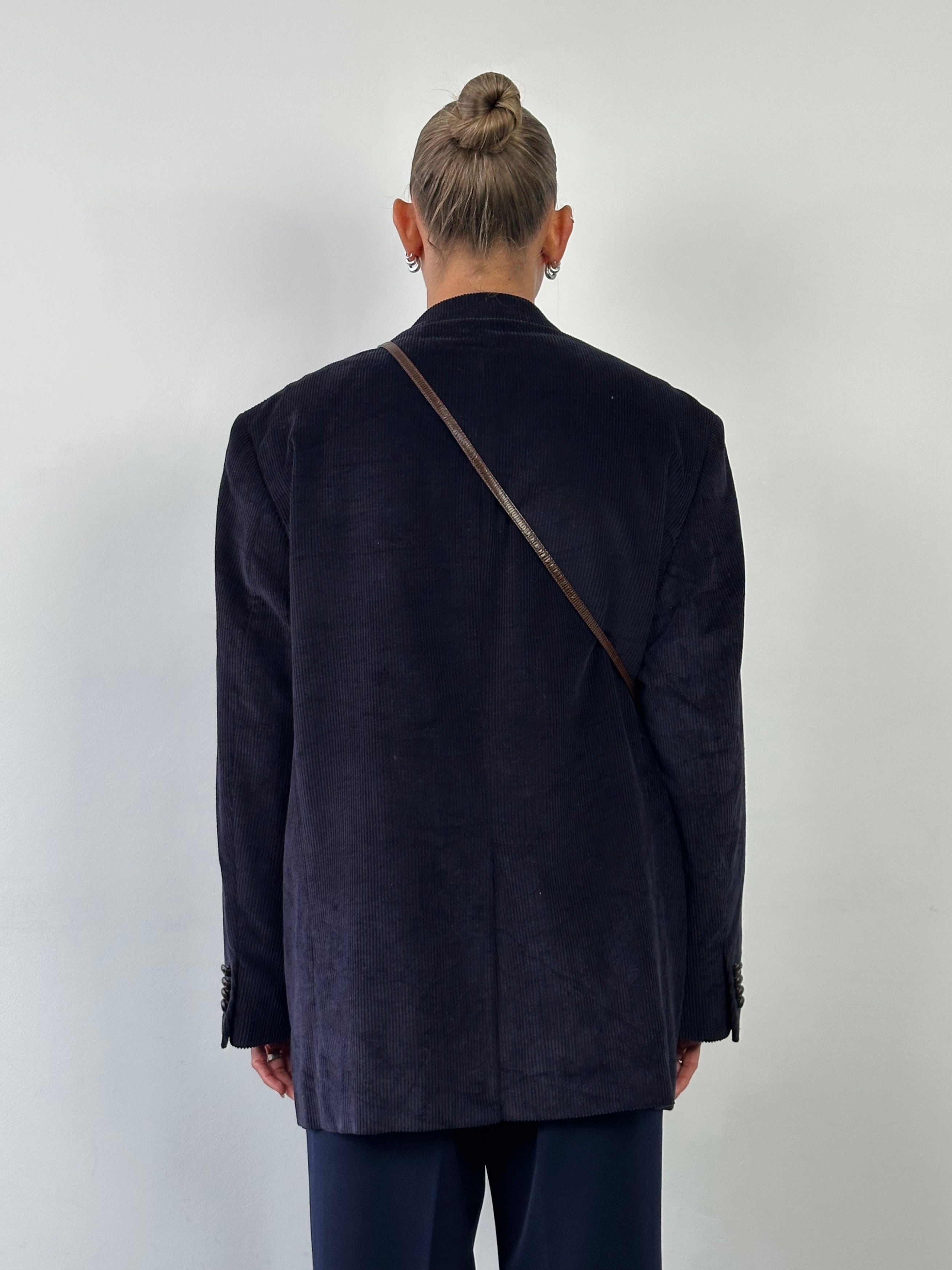 Ralph Lauren 1990s corduroy single-breasted blazer in size 44R/XL, featuring a classic tailored fit and rich brown color.