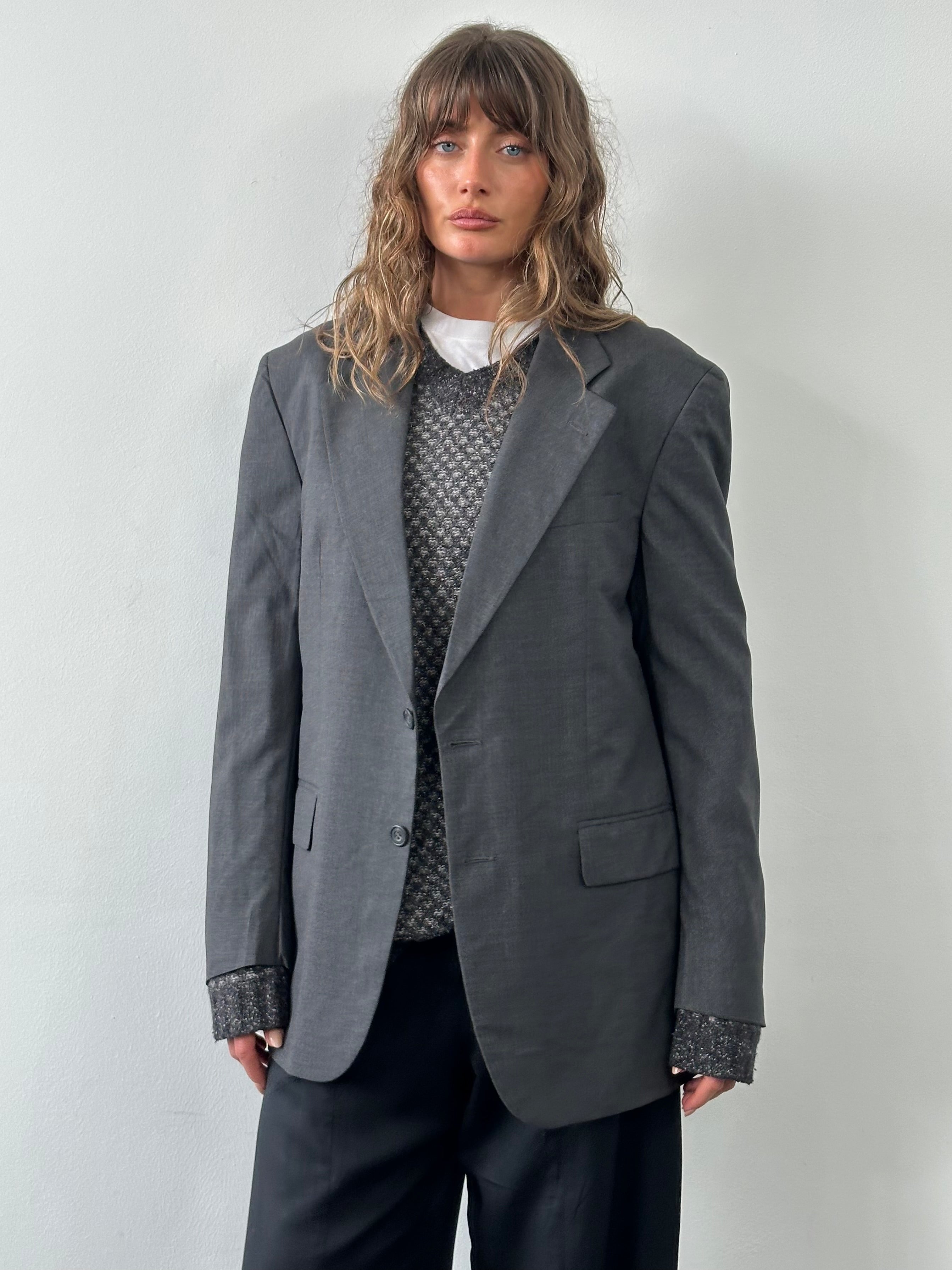 Loro Piana 1990s pure wool single-breasted blazer in size 42R/XL, tailored fit with classic lapels and button closure.