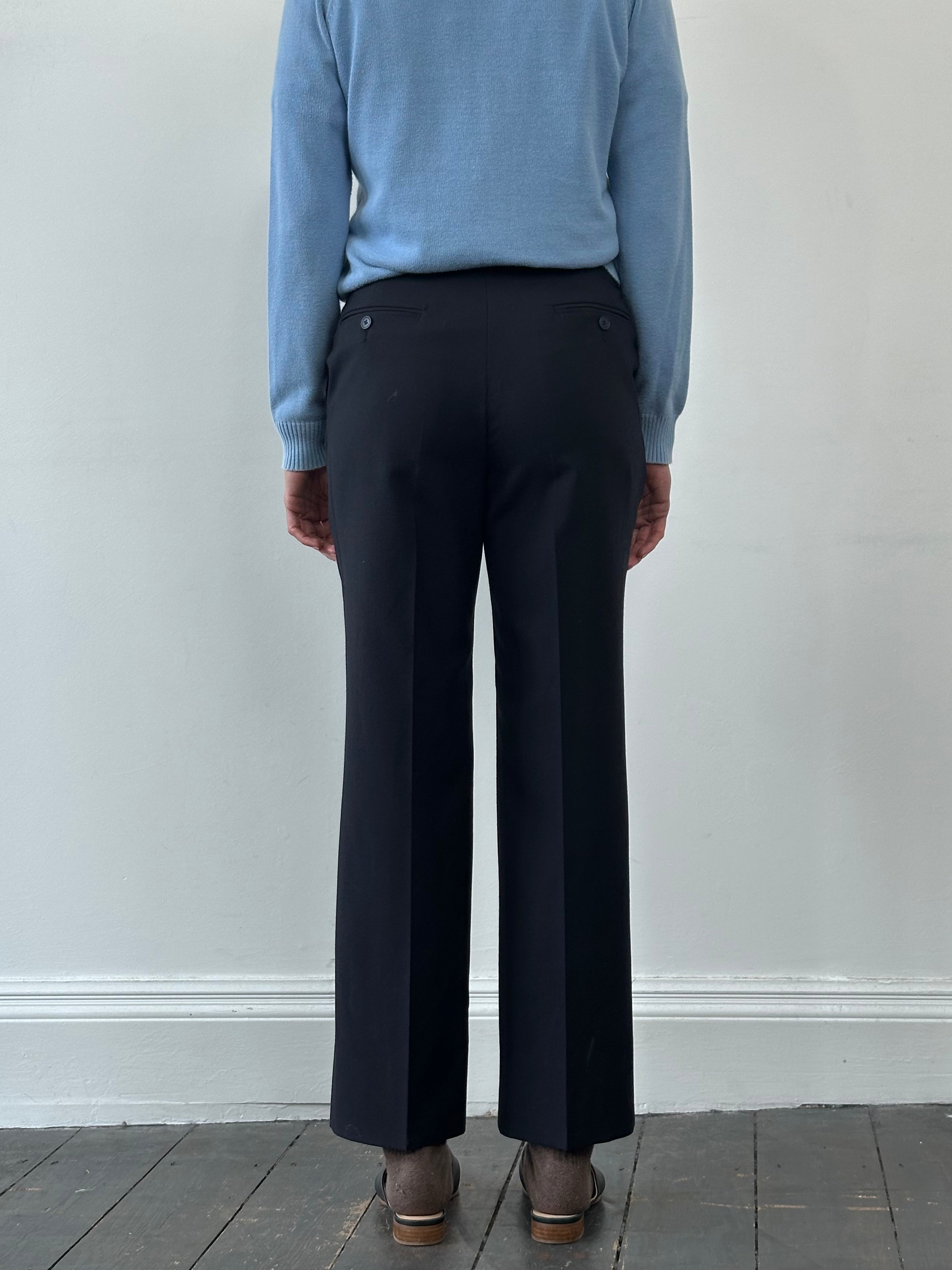 Italian Vintage wool tailored trousers with straight-leg fit, size W28, classic design and high-quality fabric.
