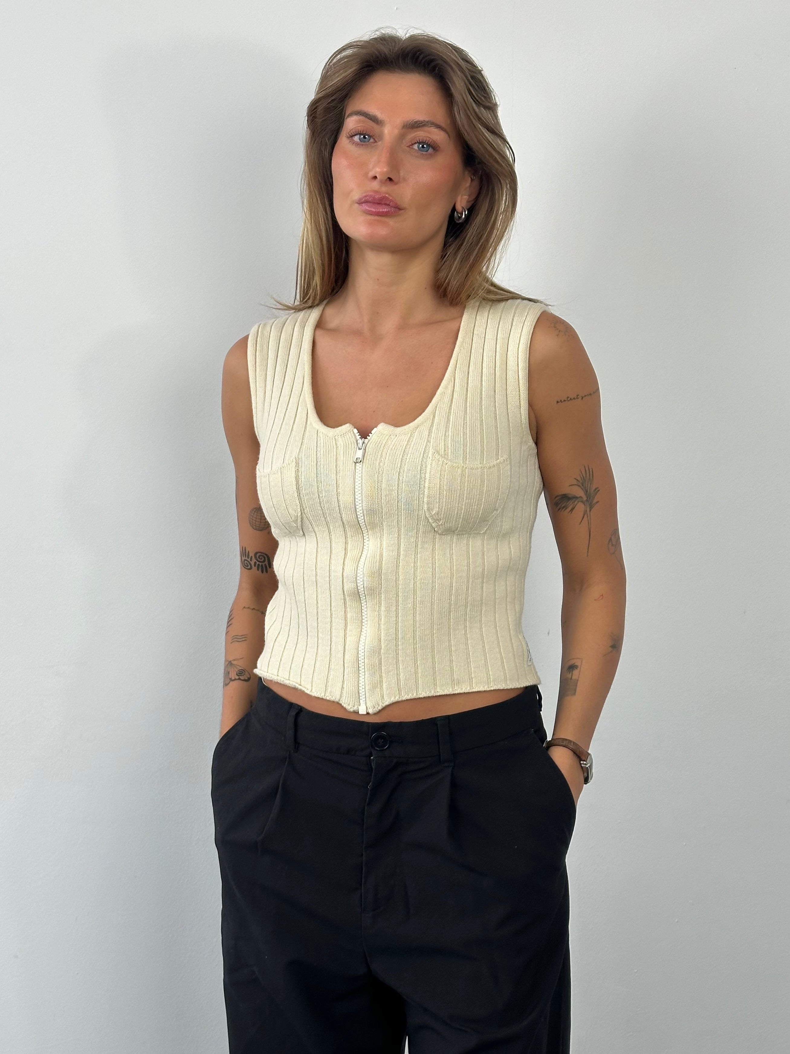 Armani Jeans 1990s pure wool knit top in XS, featuring a cozy, textured design in a classic style.